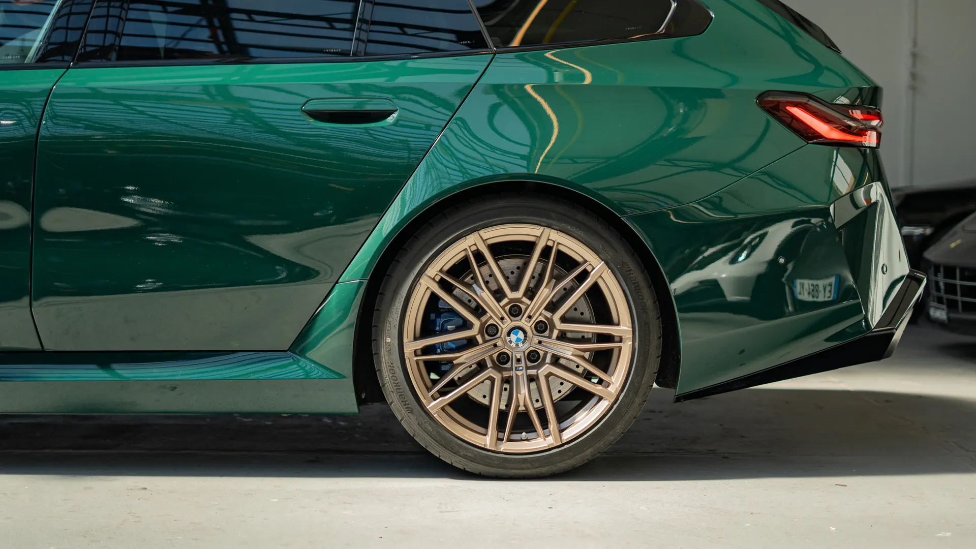 BMW M5 — photo 7