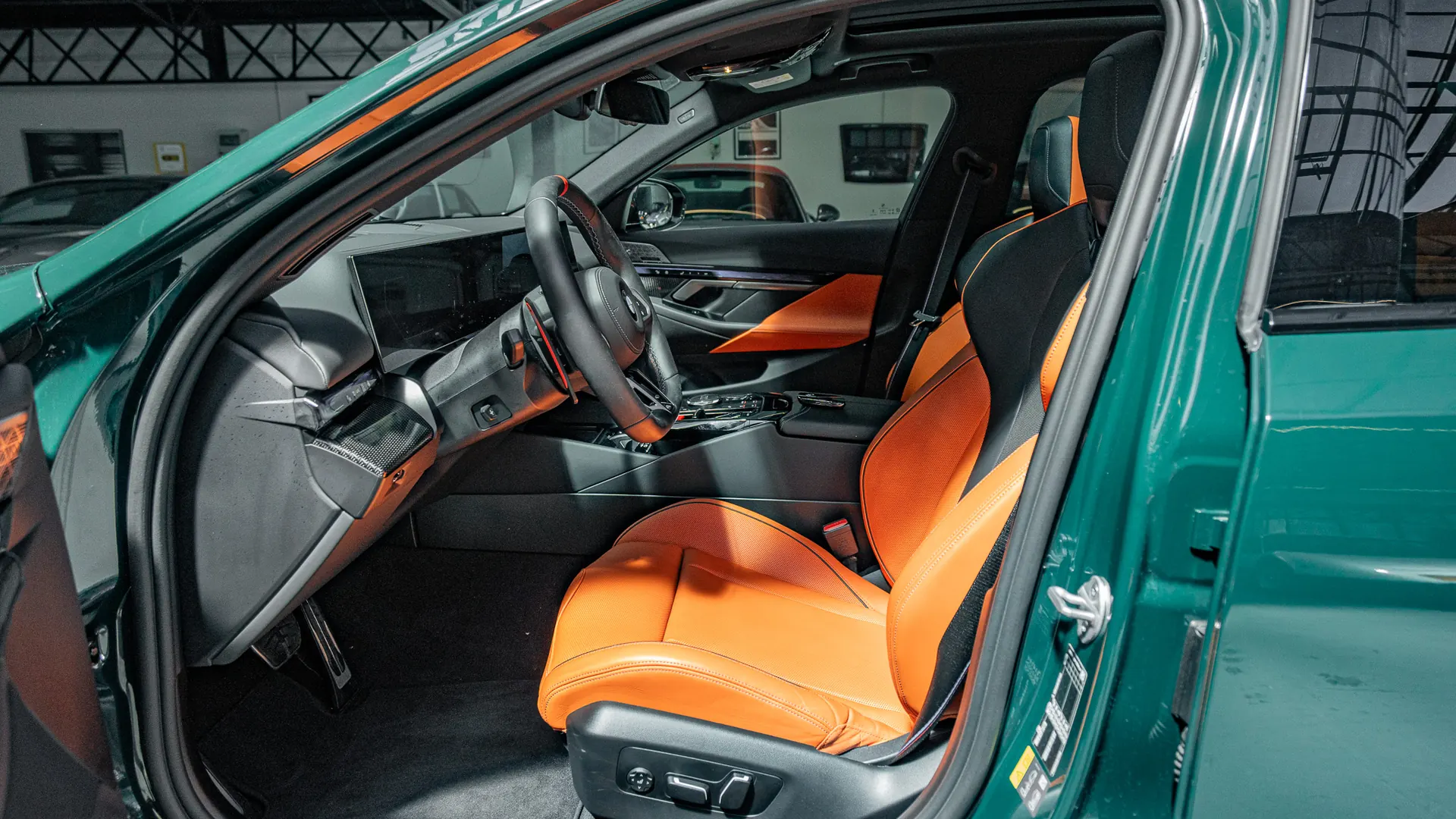 BMW M5 — photo 9