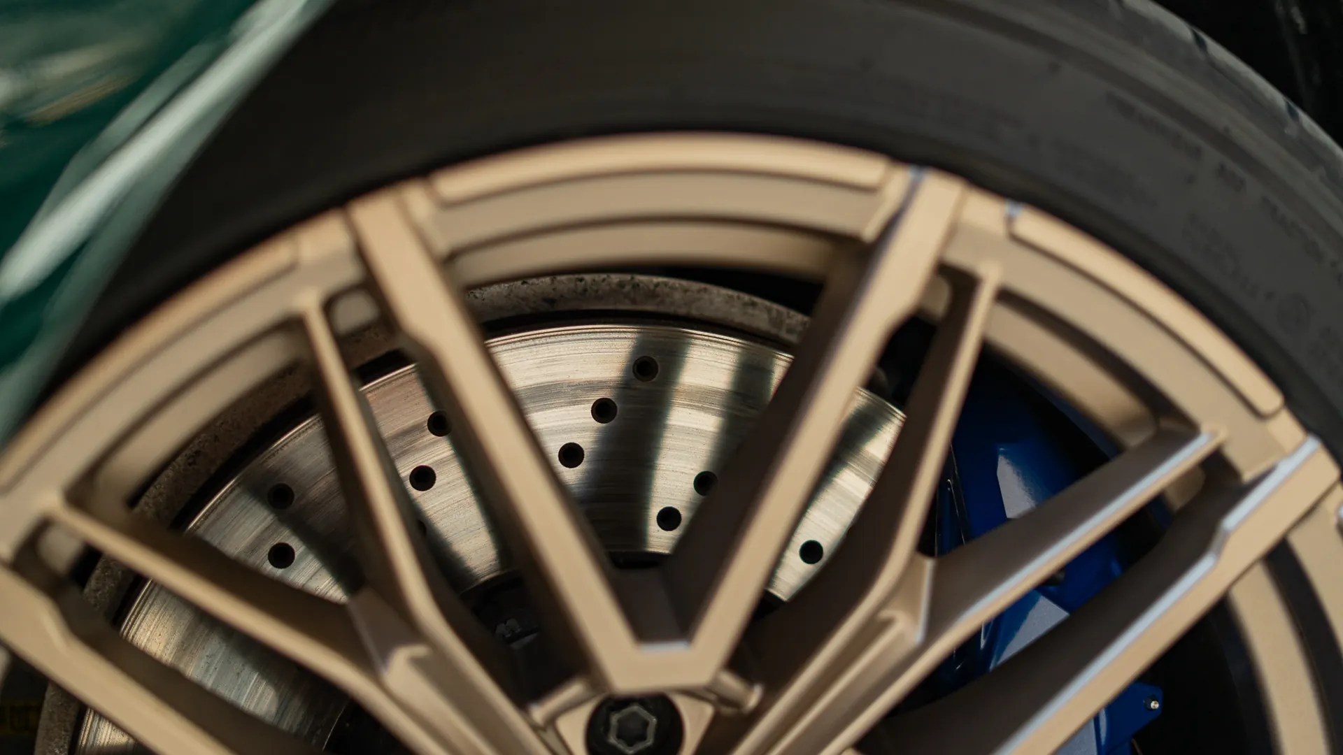 BMW M5 — photo 43