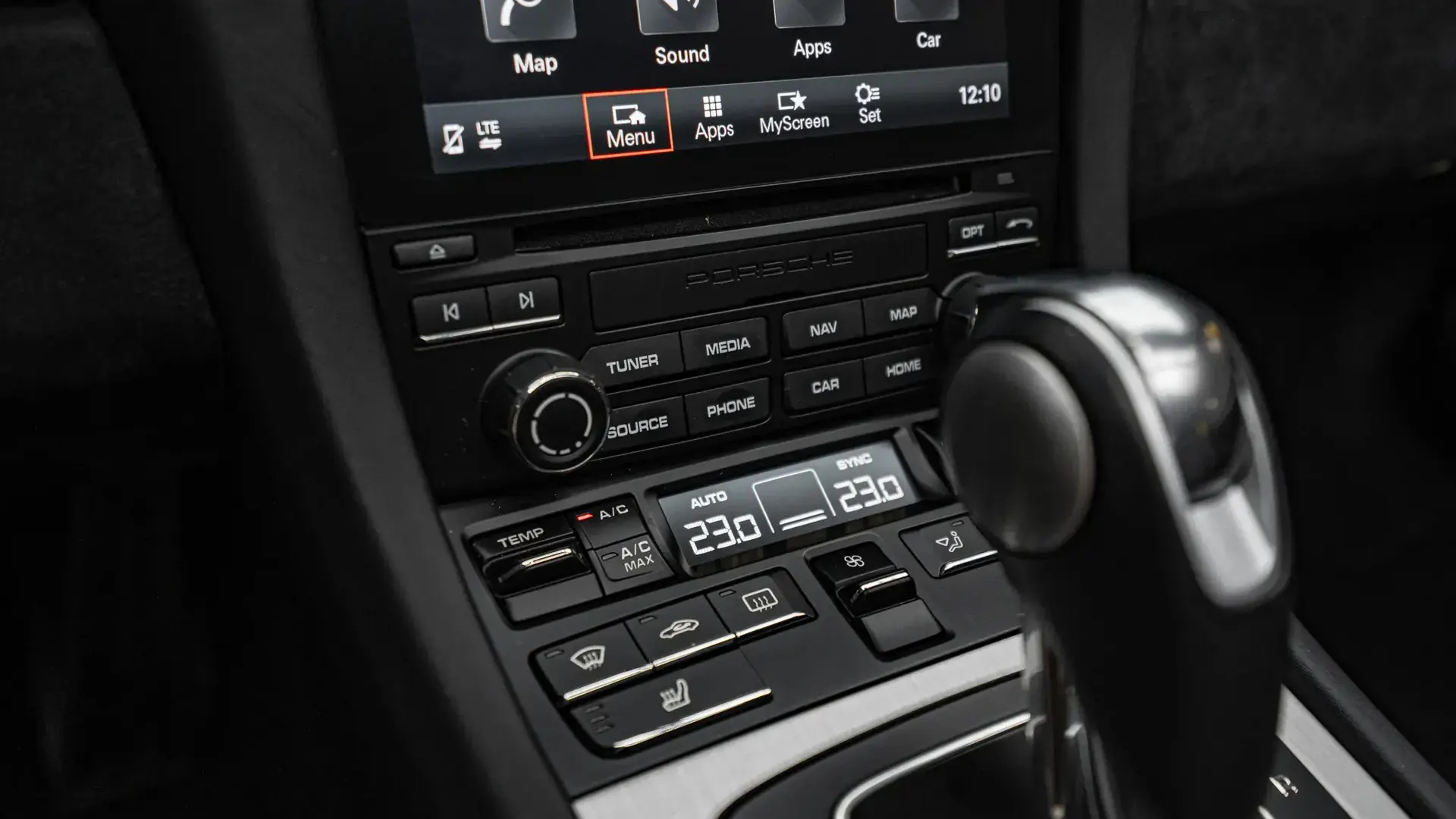Porsche 911 — photo 25