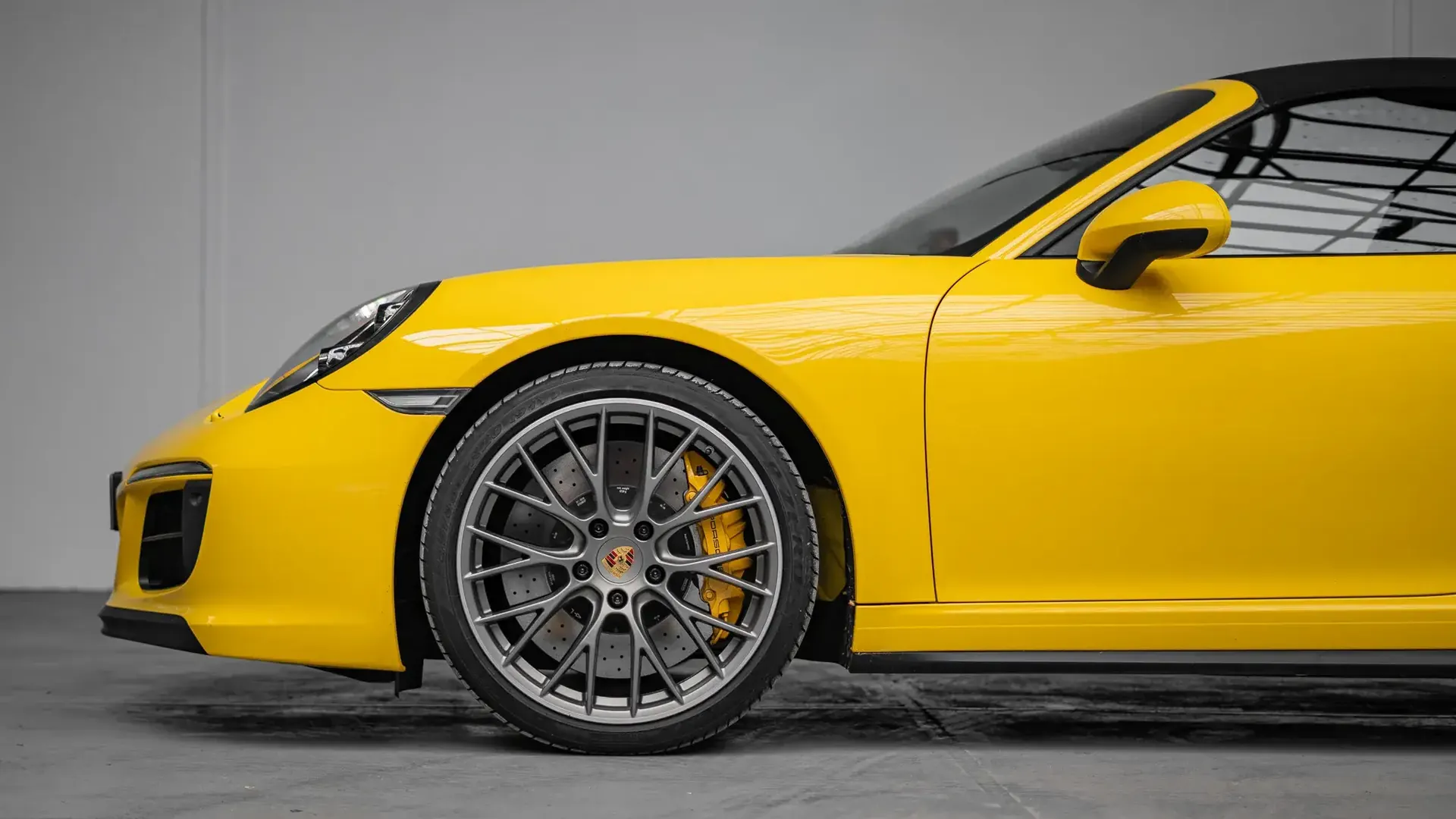 Porsche 911 — photo 8