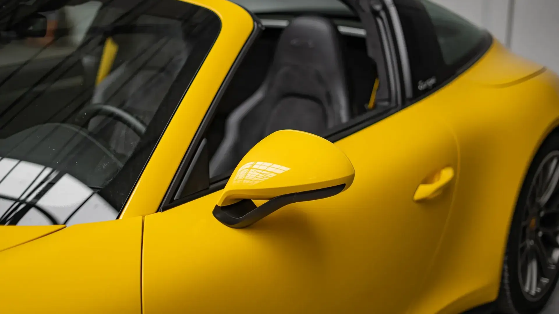 Porsche 911 — photo 36