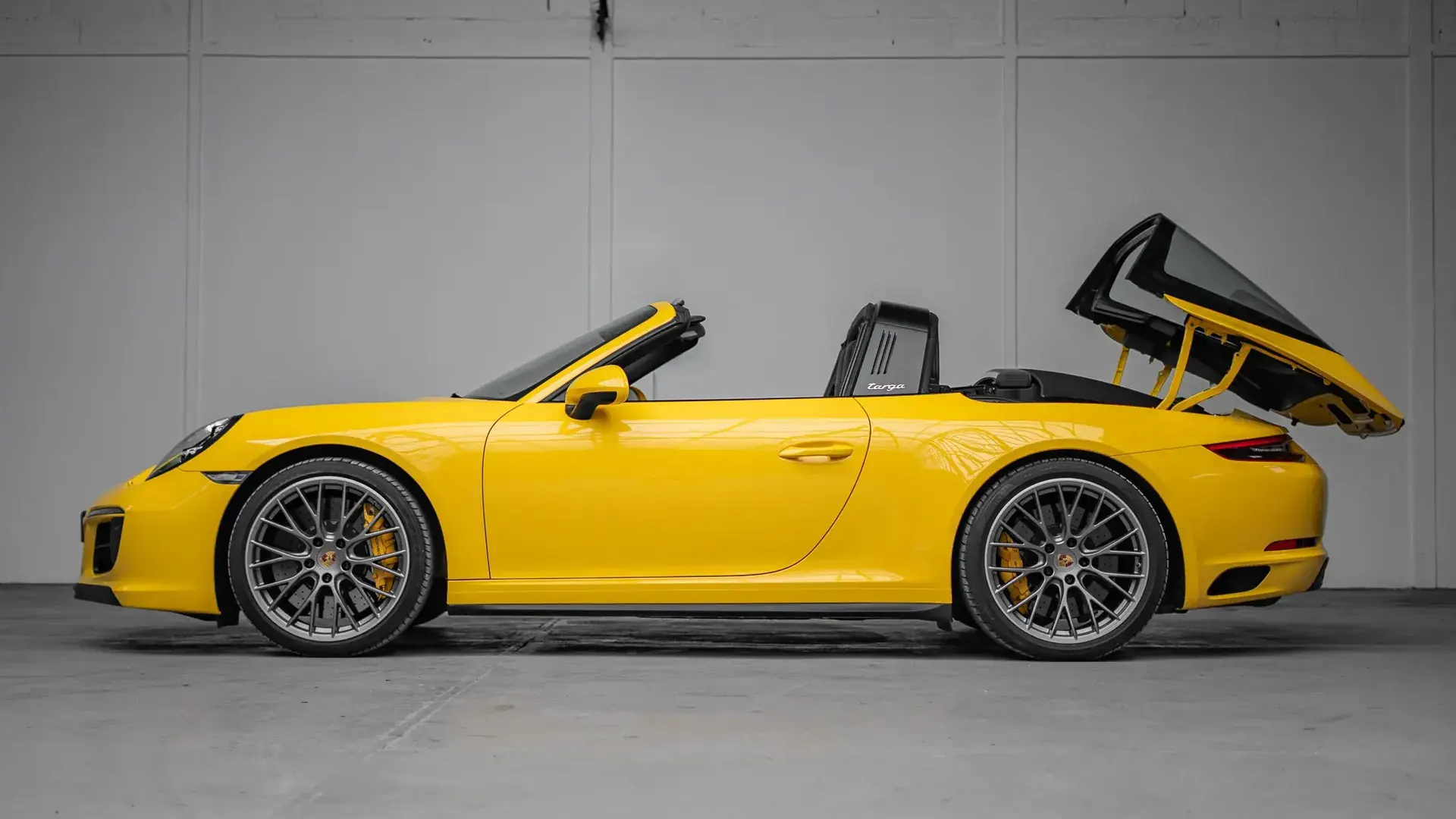 Porsche 911 — photo 6