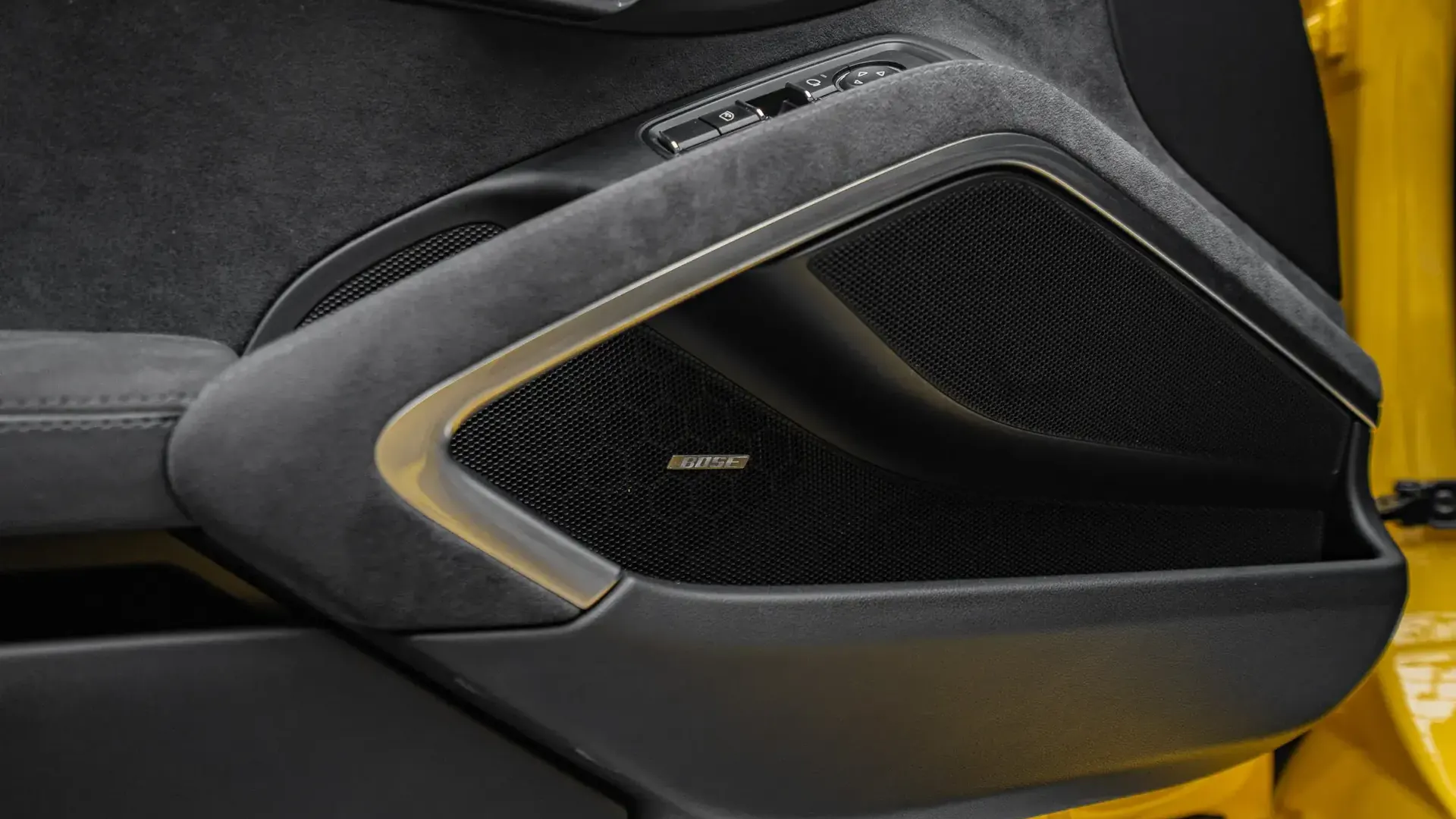 Porsche 911 — photo 31
