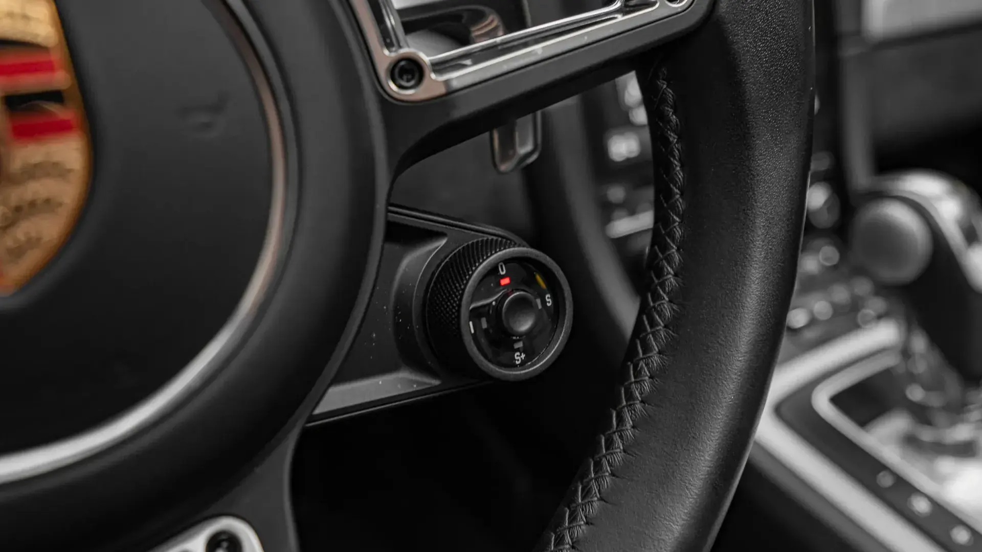 Porsche 911 — photo 21