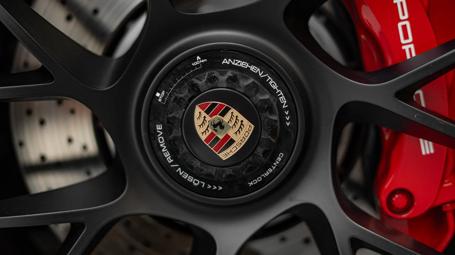 Porsche 911 — photo 39
