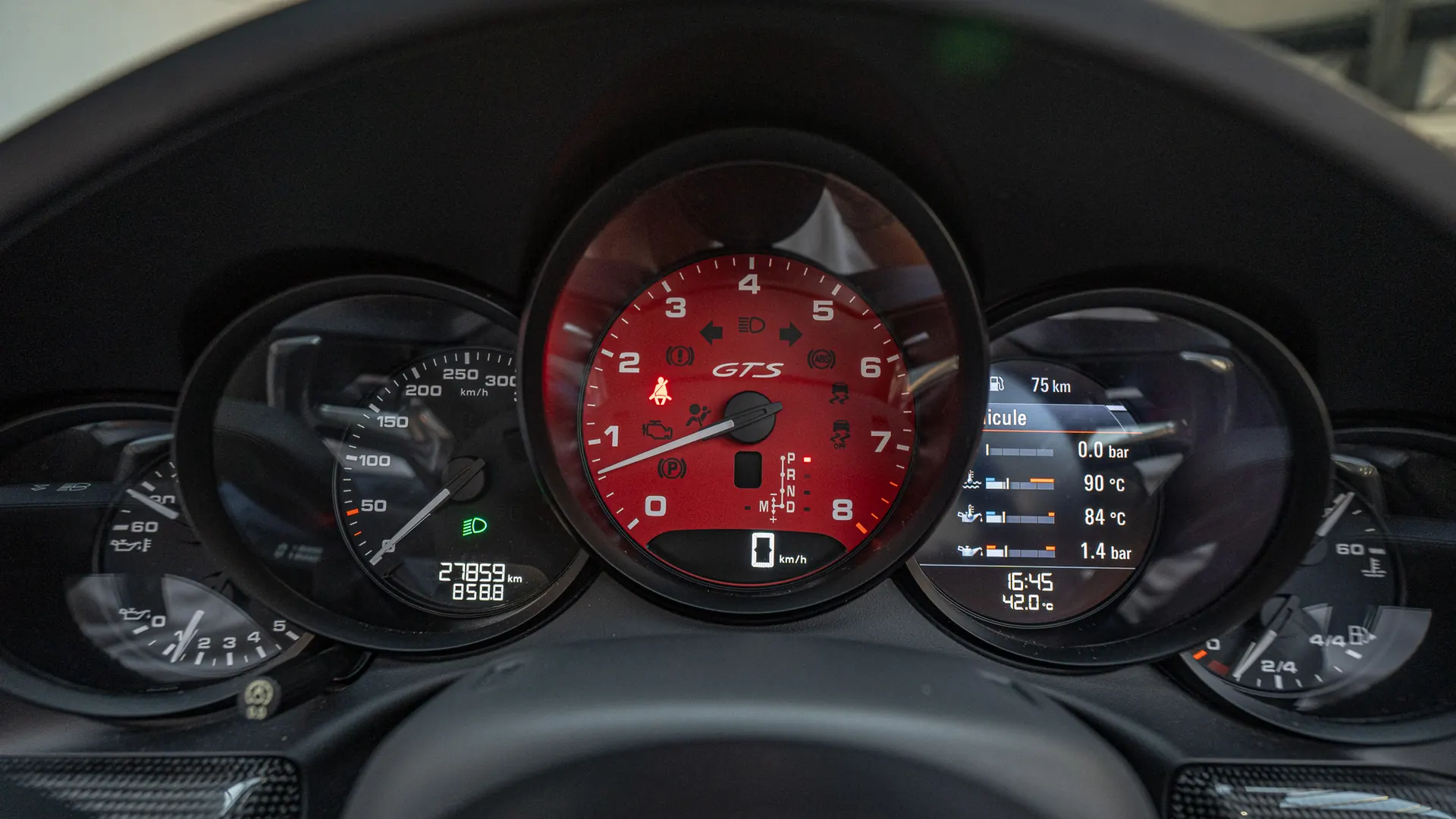 Porsche 911 — photo 15