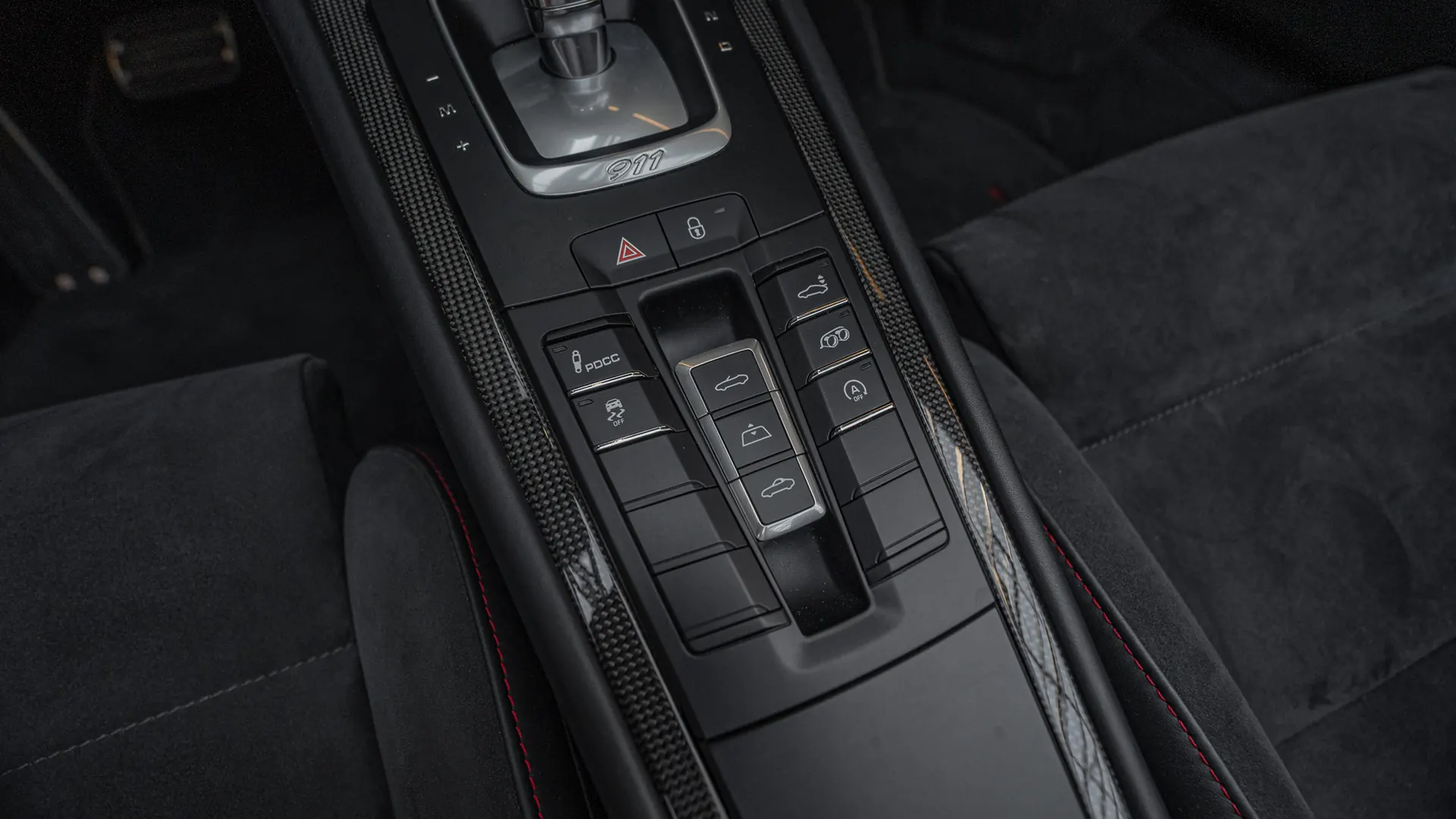 Porsche 911 — photo 24