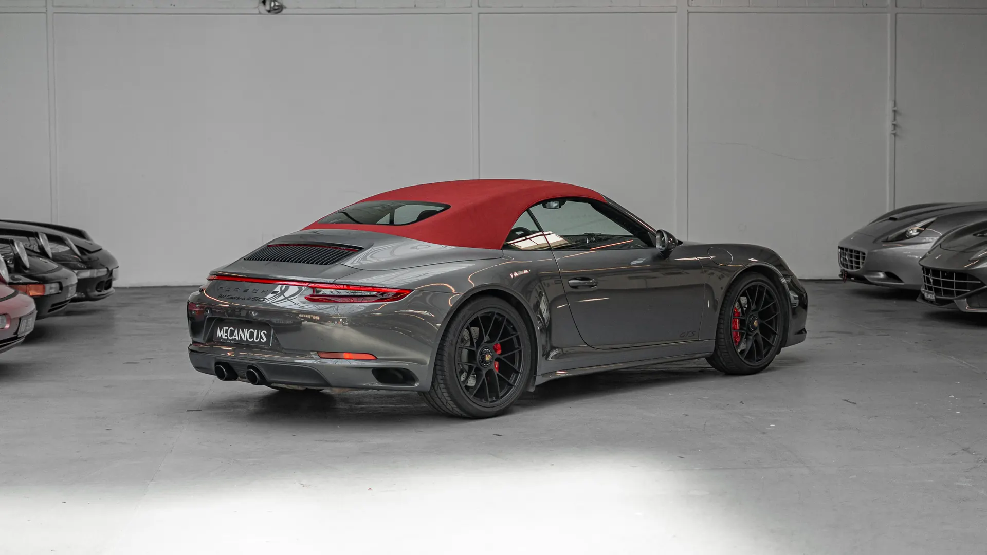 Porsche 911 — photo 2