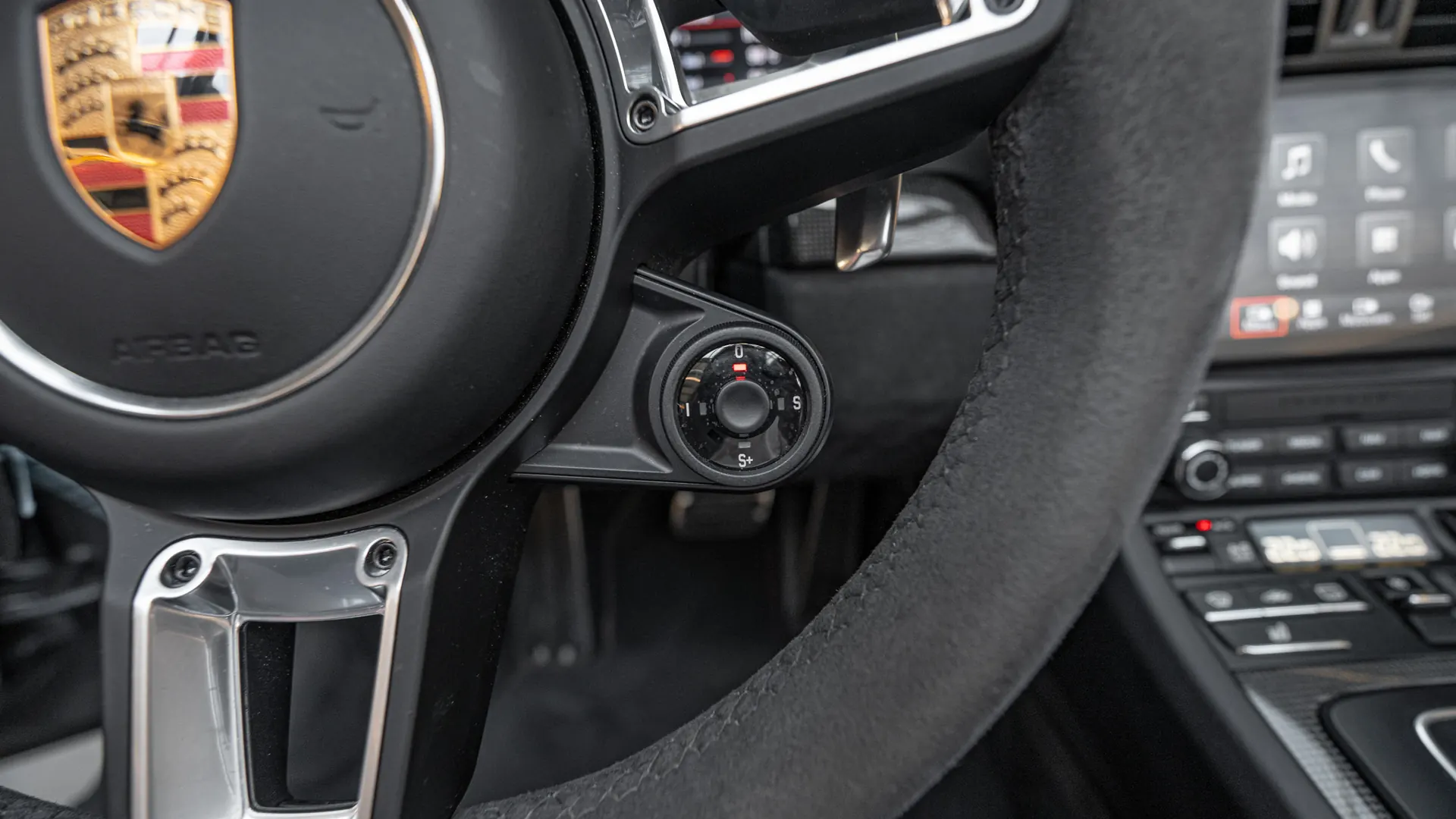 Porsche 911 — photo 14