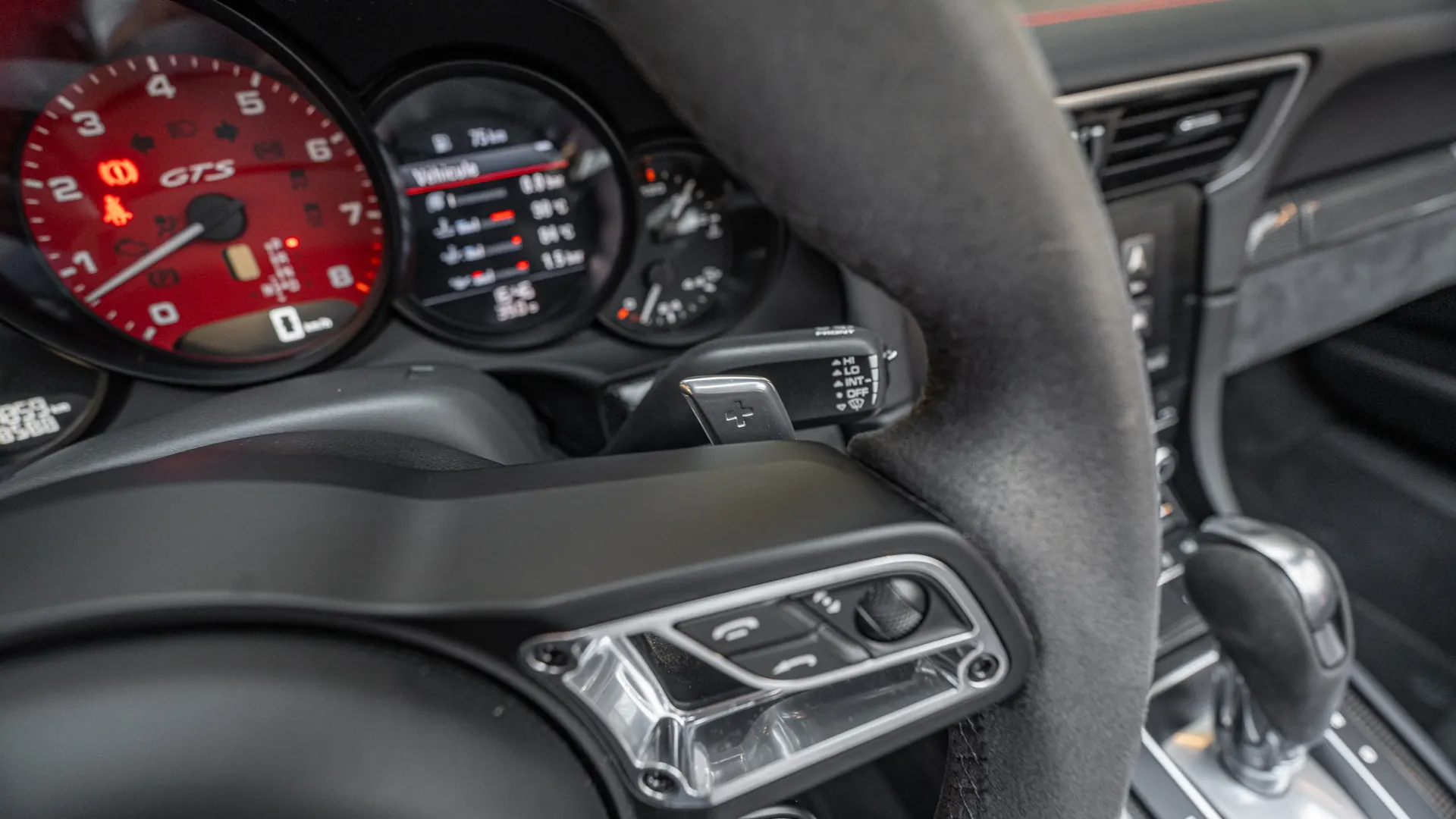 Porsche 911 — photo 16