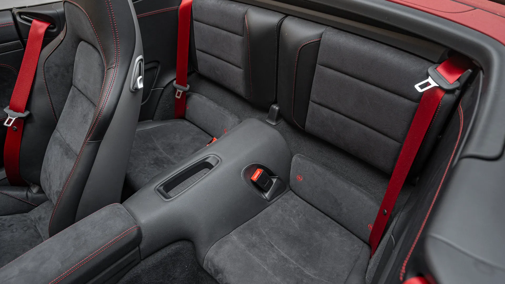 Porsche 911 — photo 30