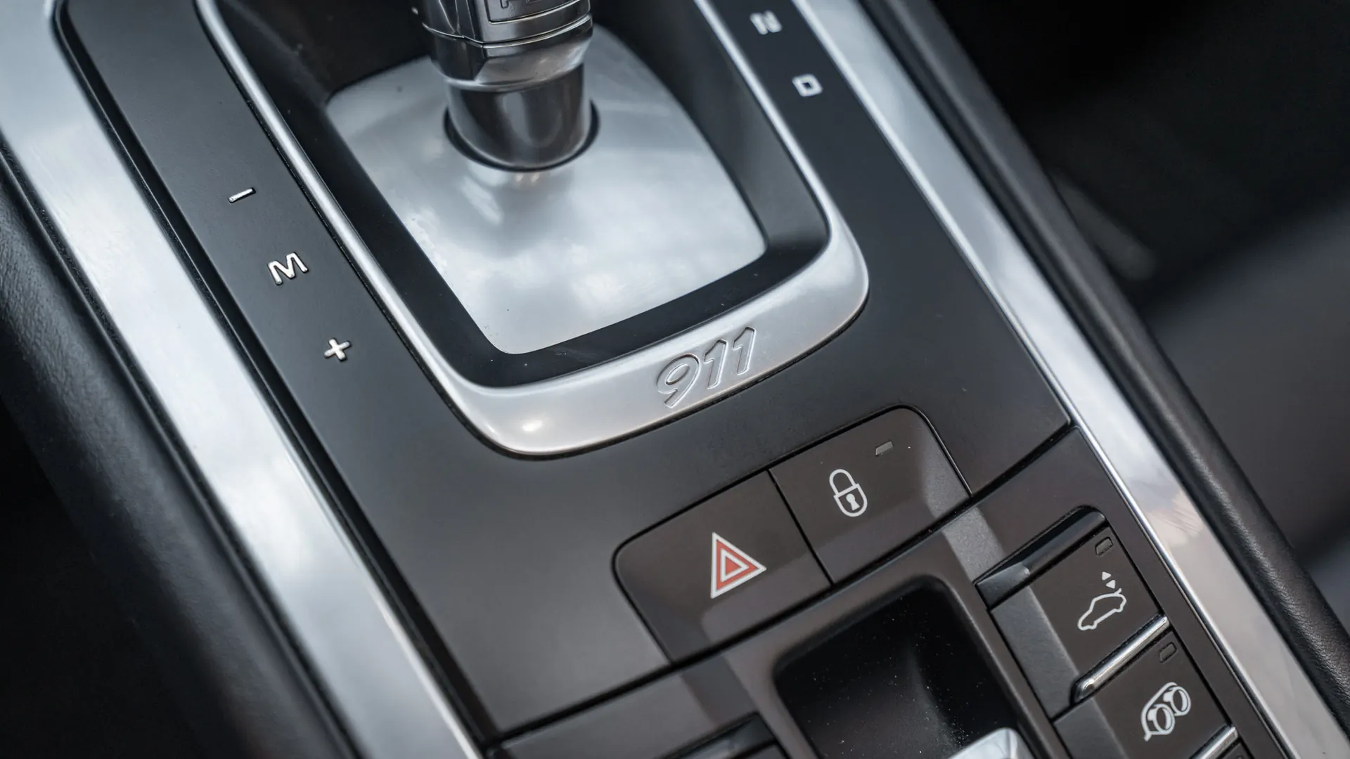 Porsche 911 — photo 19