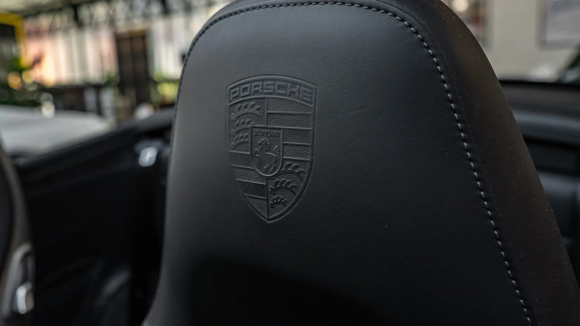 Porsche 911 — photo 22