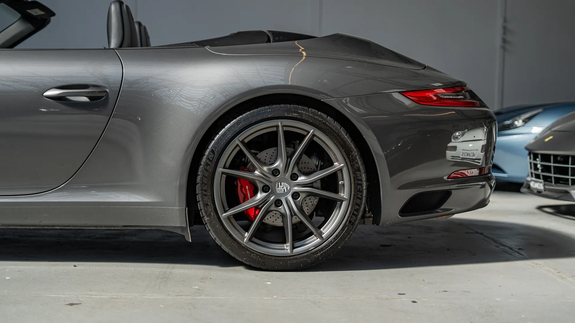 Porsche 911 — photo 8