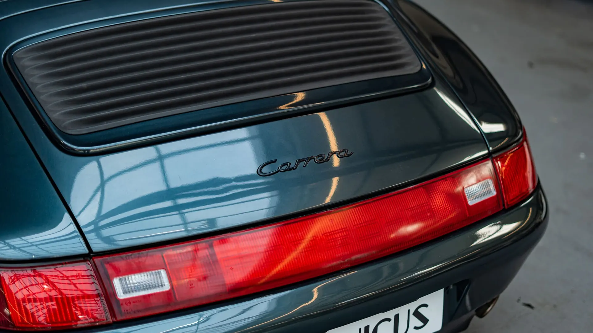 Porsche 911 — photo 29