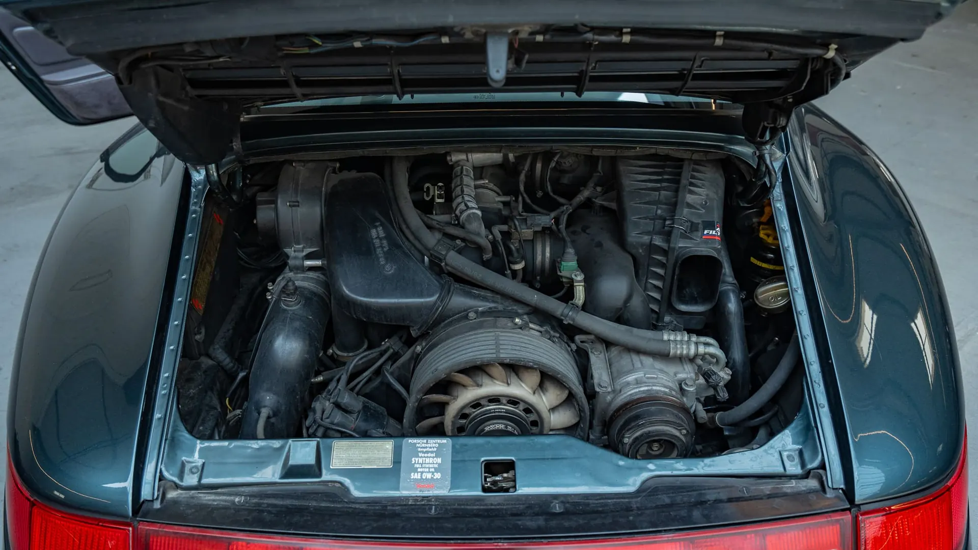 Porsche 911 — photo 30