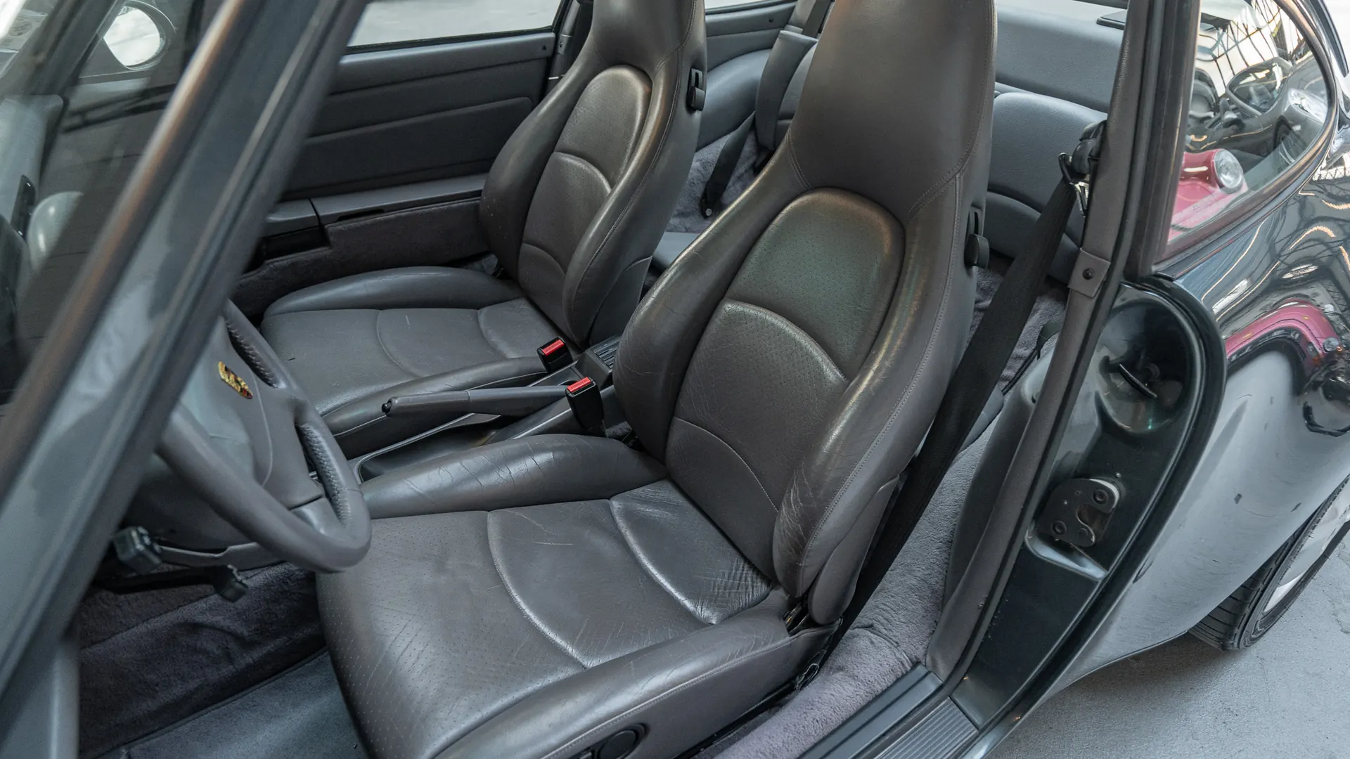 Porsche 911 — photo 10