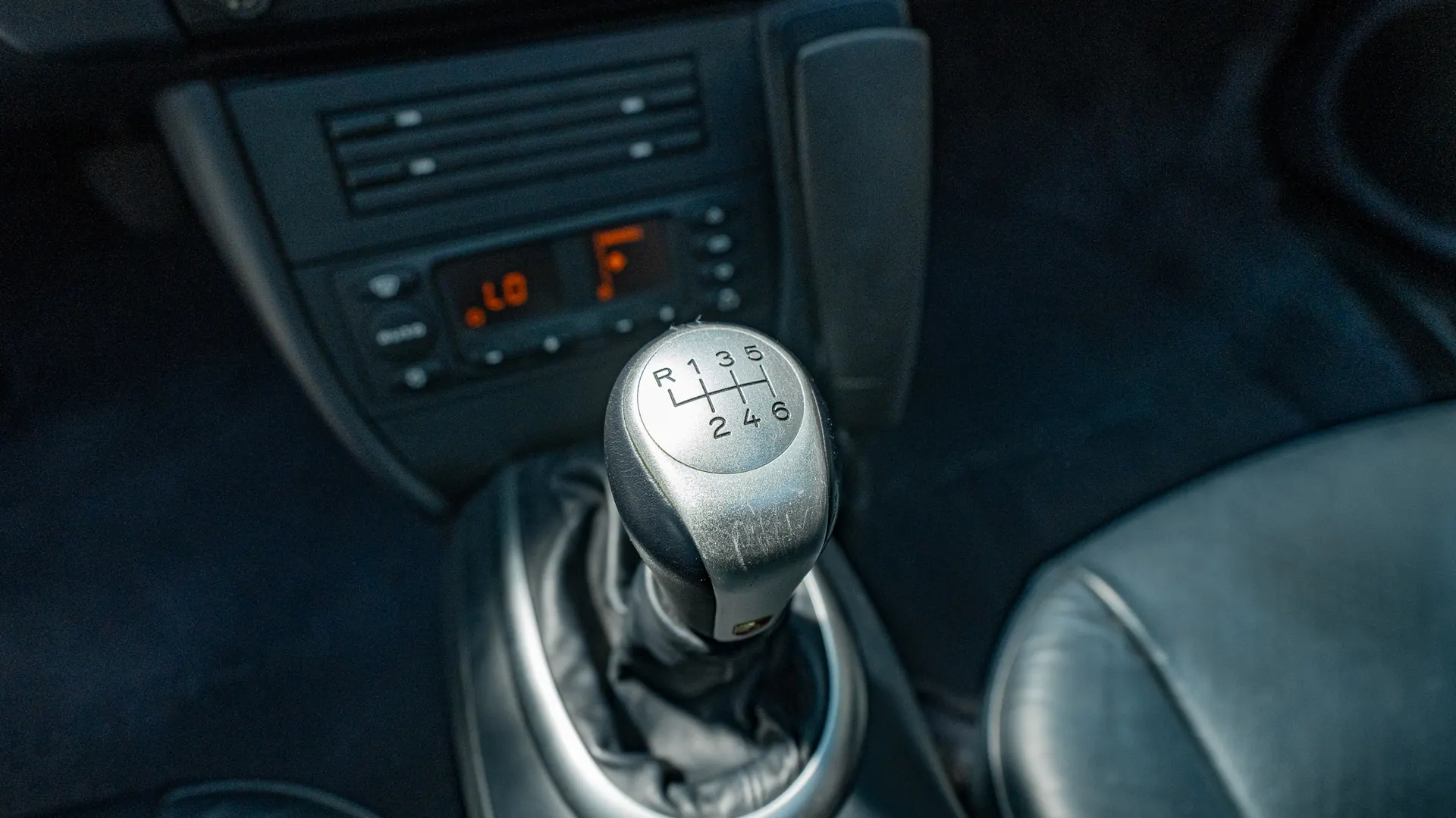 Porsche 911 — photo 14