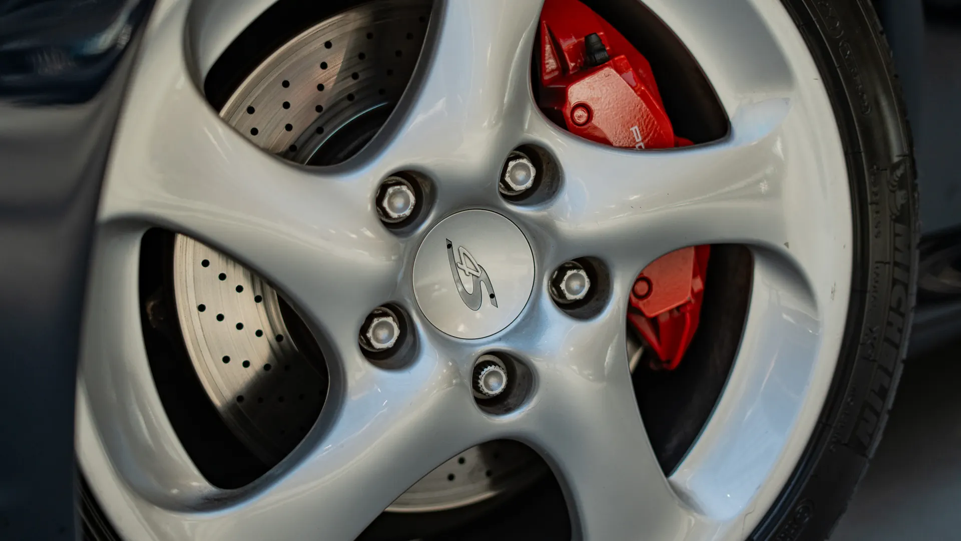 Porsche 911 — photo 24