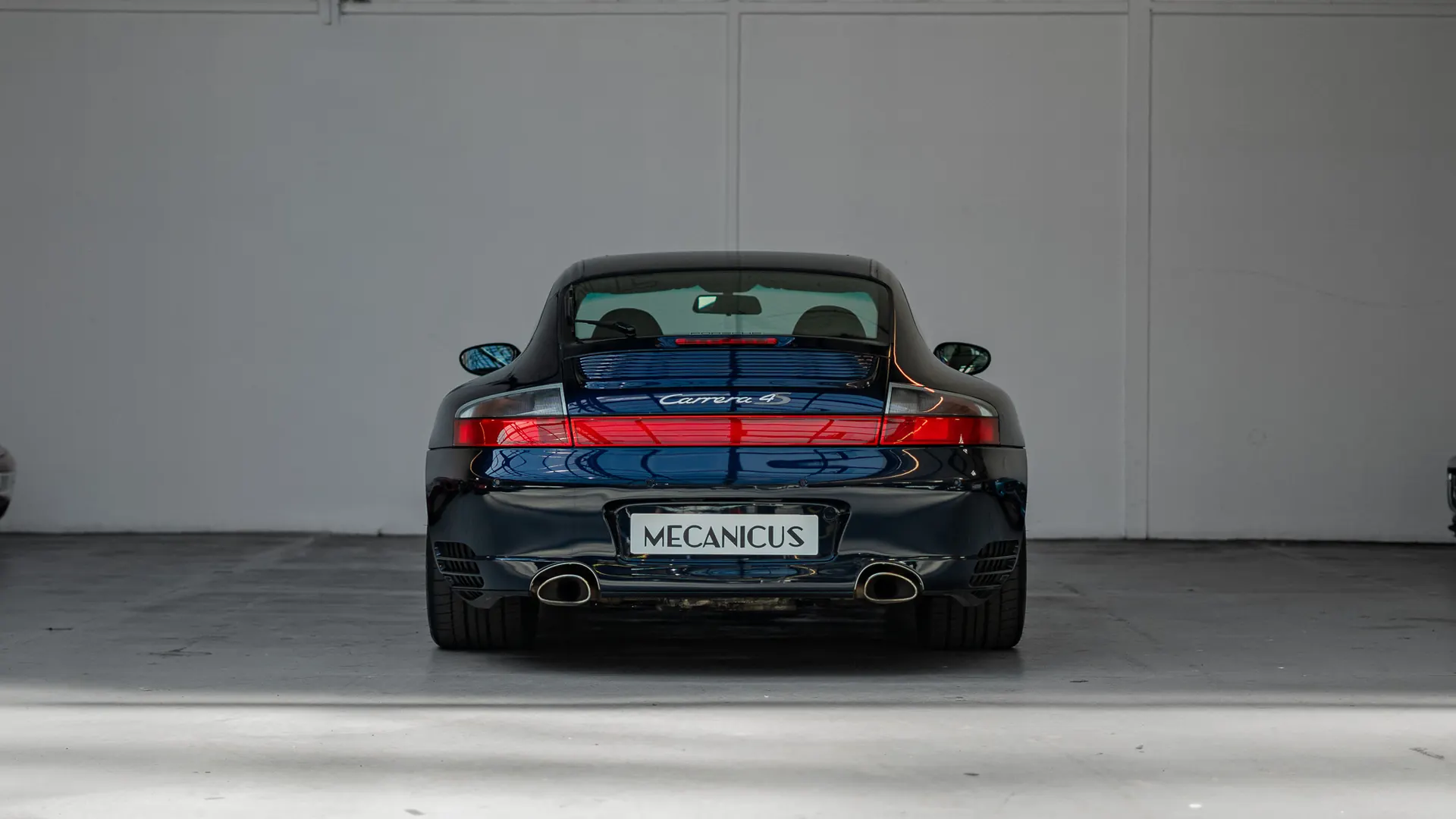 Porsche 911 — photo 4