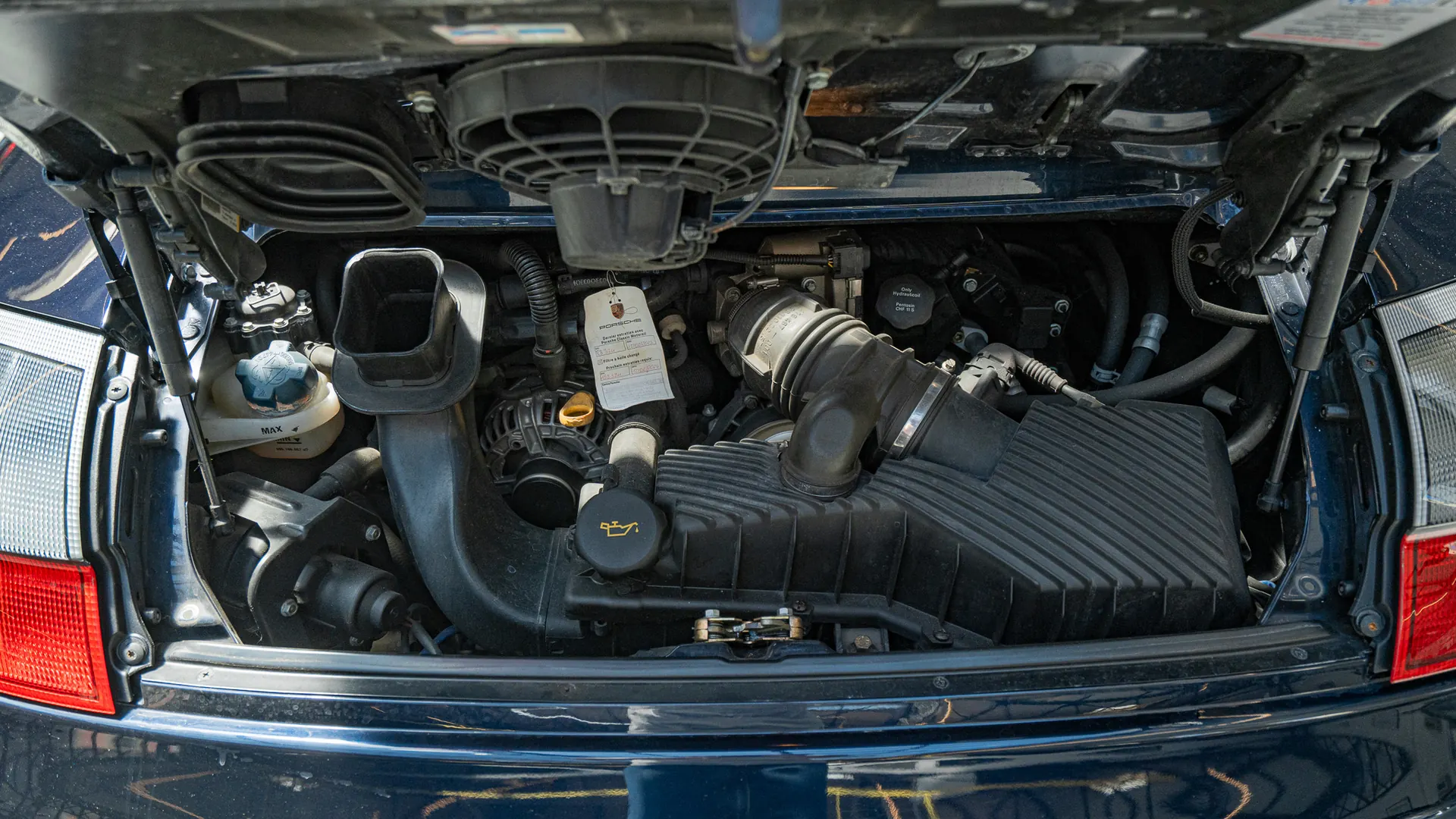 Porsche 911 — photo 26