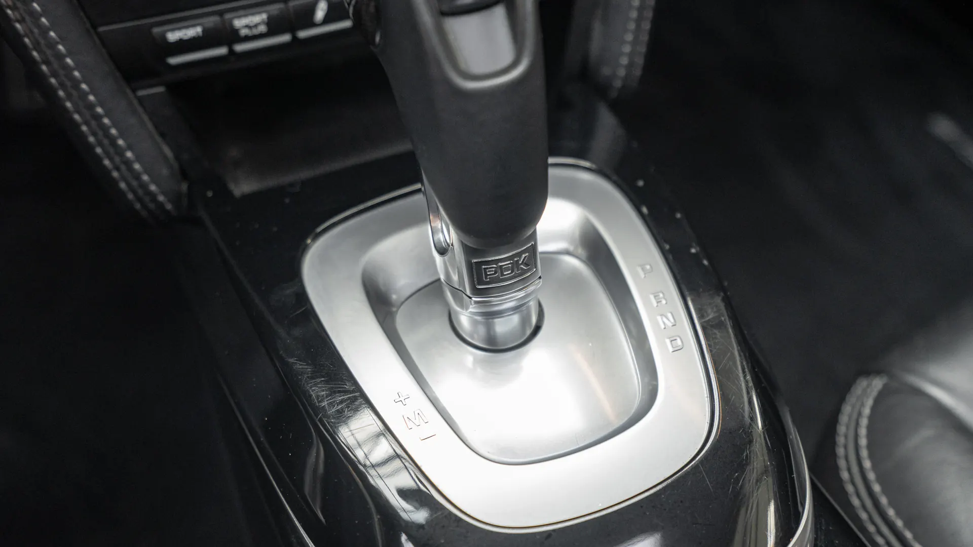 Porsche 911 — photo 17