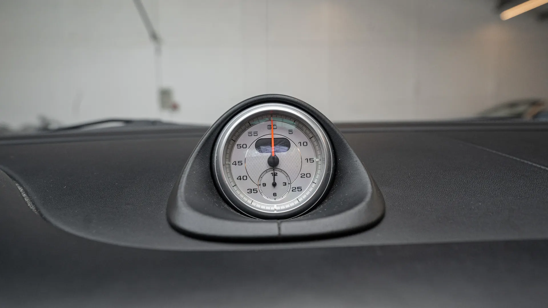 Porsche 911 — photo 13