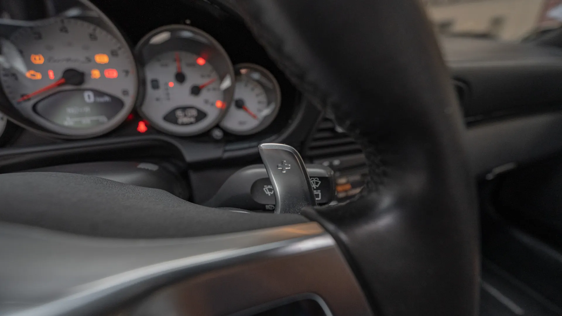 Porsche 911 — photo 21