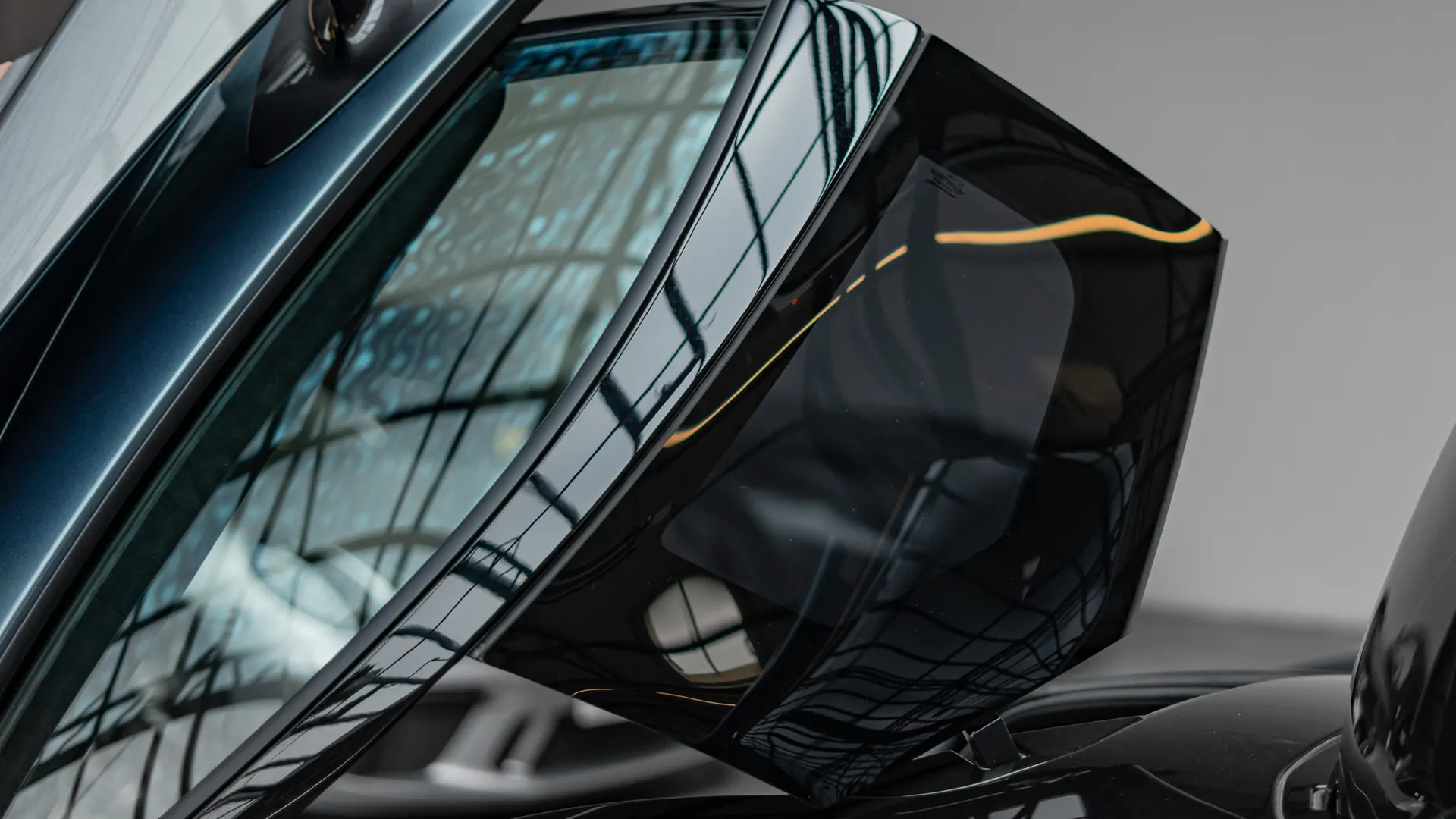 Mclaren 720S — photo 50