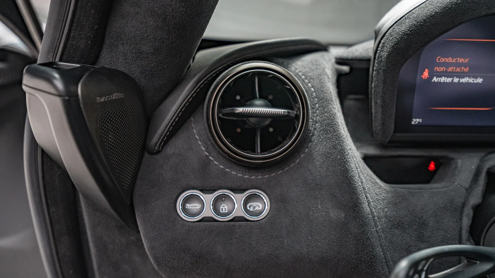 Mclaren 720S — photo 23
