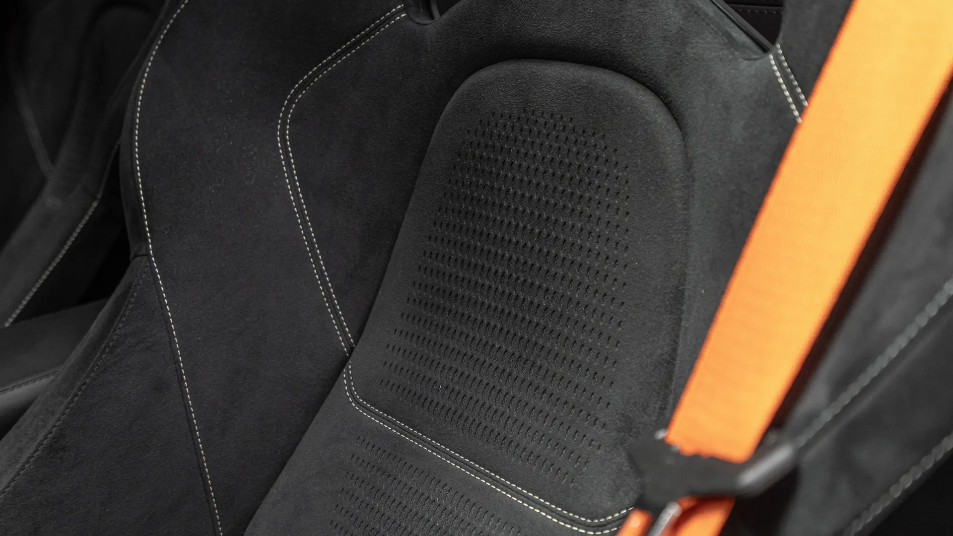 Mclaren 720S — photo 34