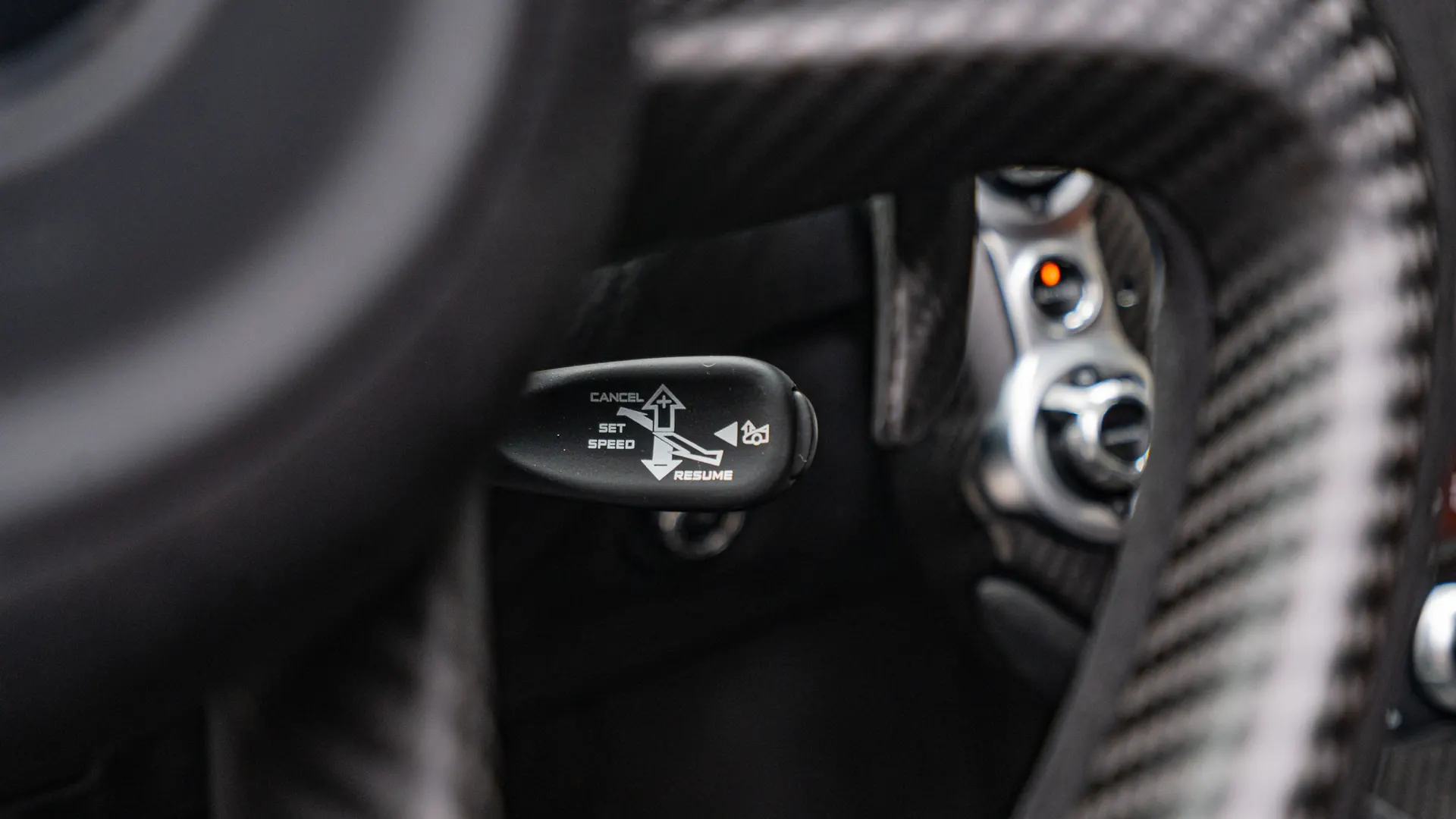 Mclaren 720S — photo 21