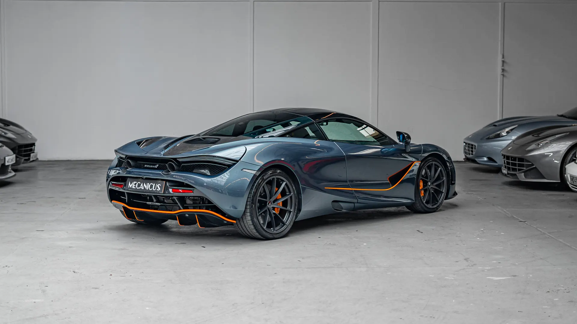 Mclaren 720S — photo 3