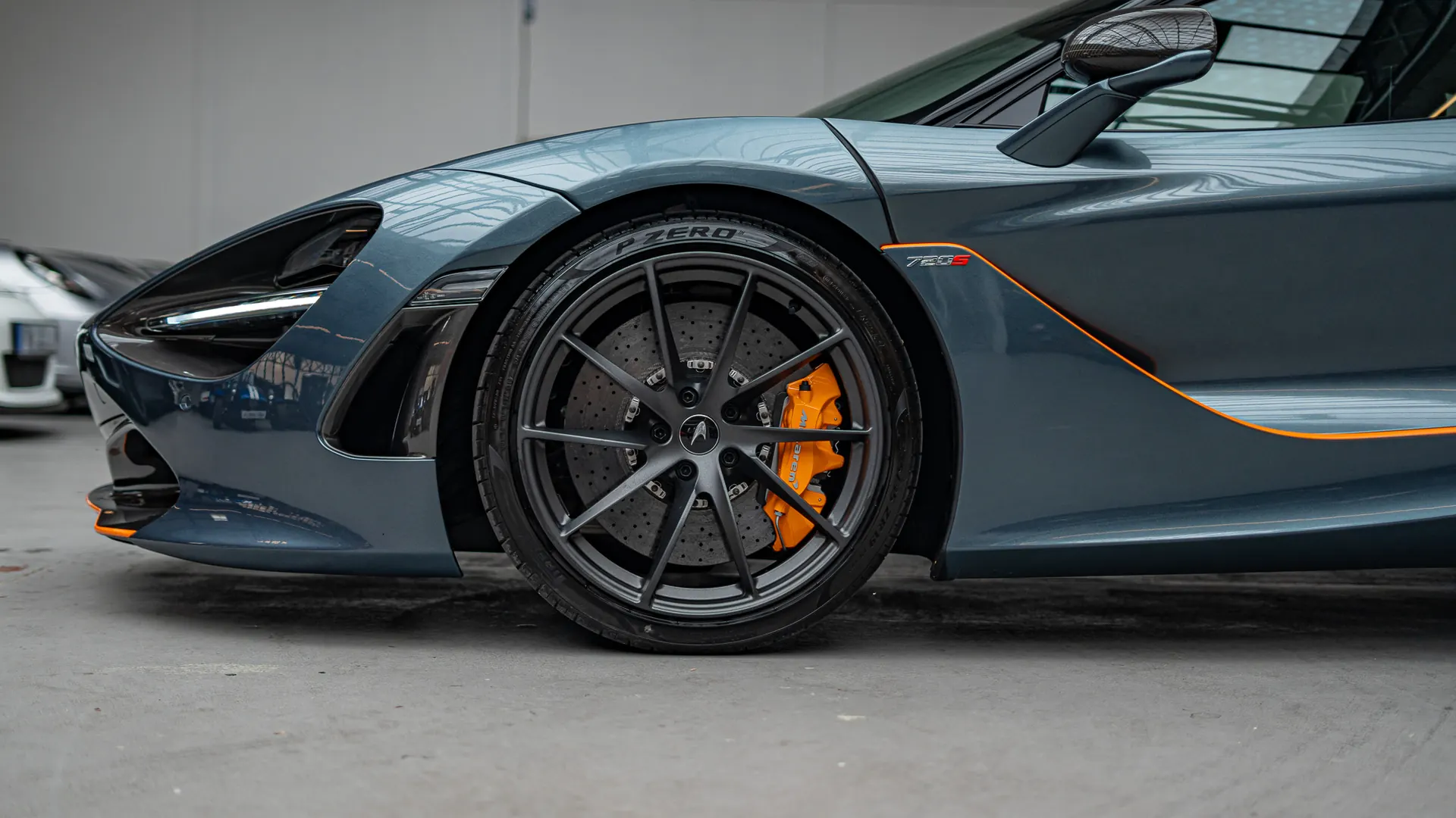 Mclaren 720S — photo 9