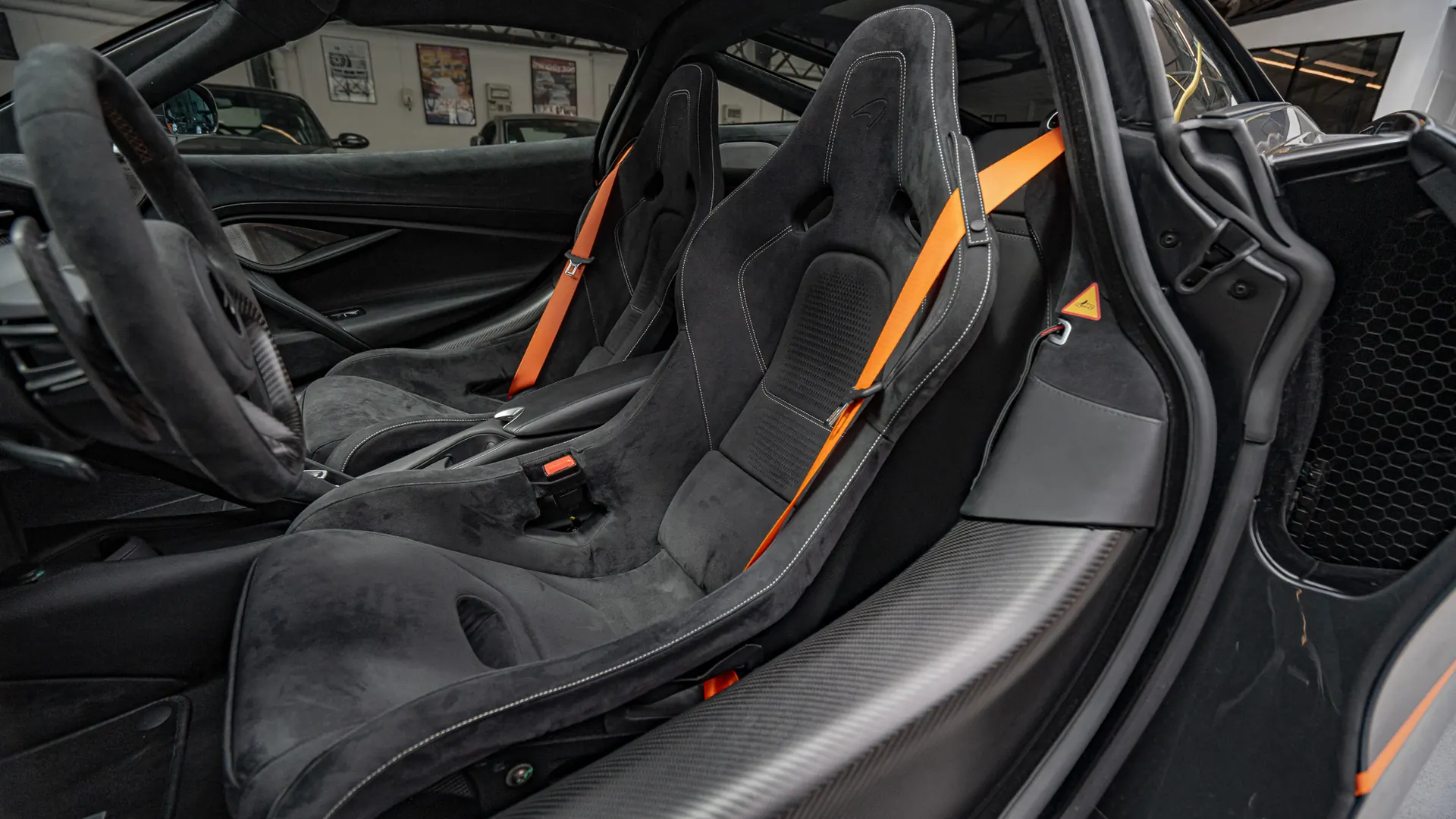 Mclaren 720S — photo 14