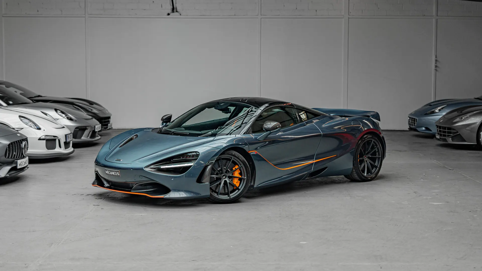 Mclaren 720S — photo 2