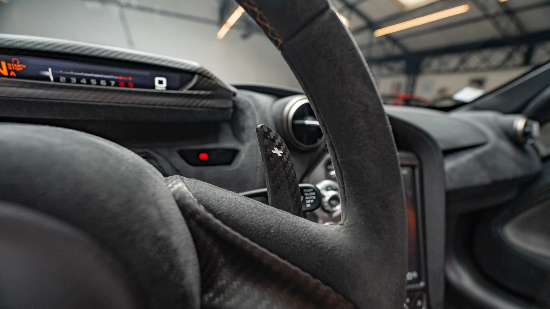 Mclaren 720S — photo 20