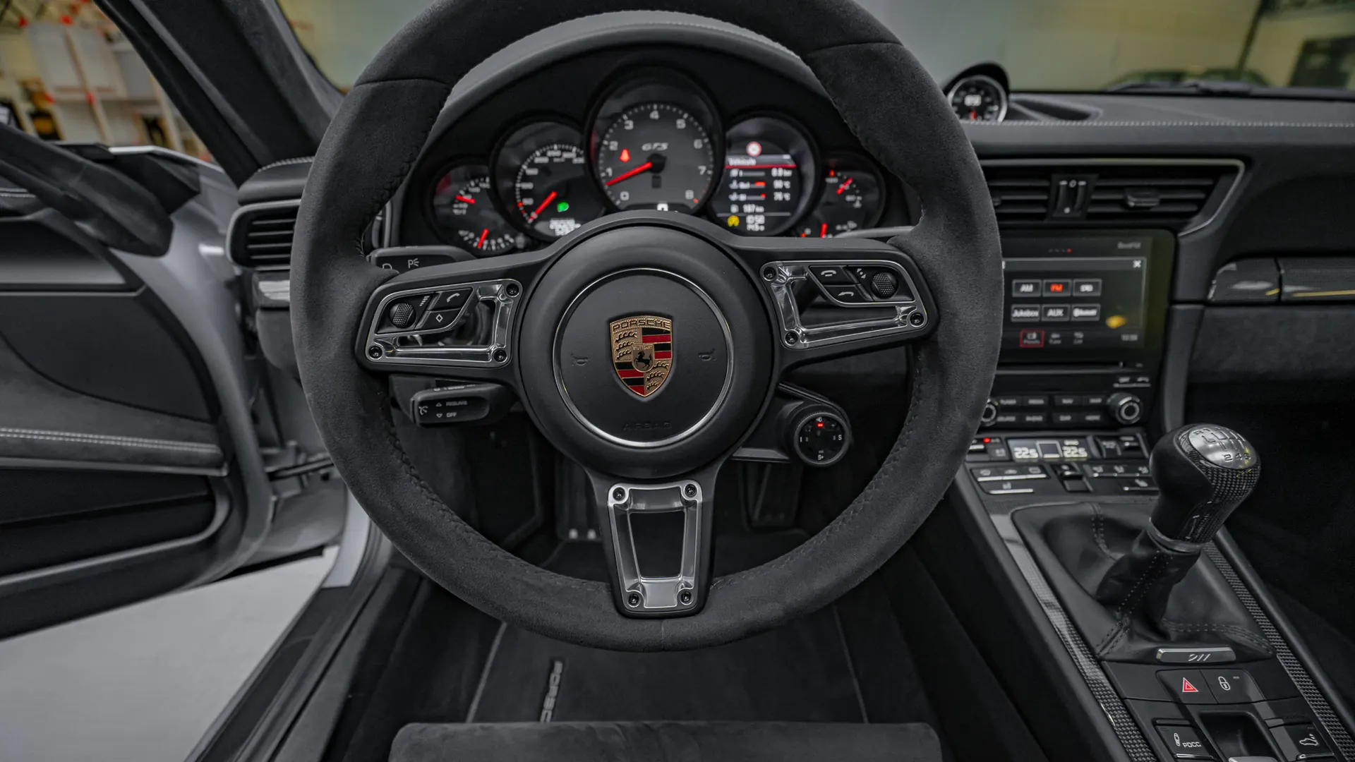 Porsche 991.2 — photo 11