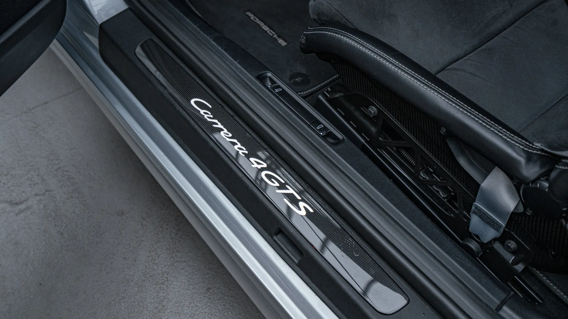 Porsche 991.2 — photo 26