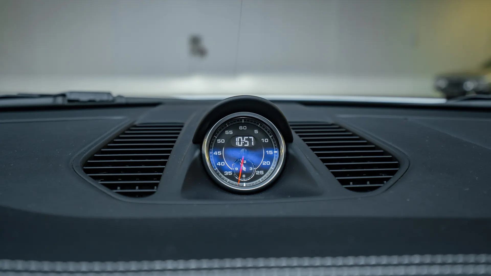 Porsche 991.2 — photo 15