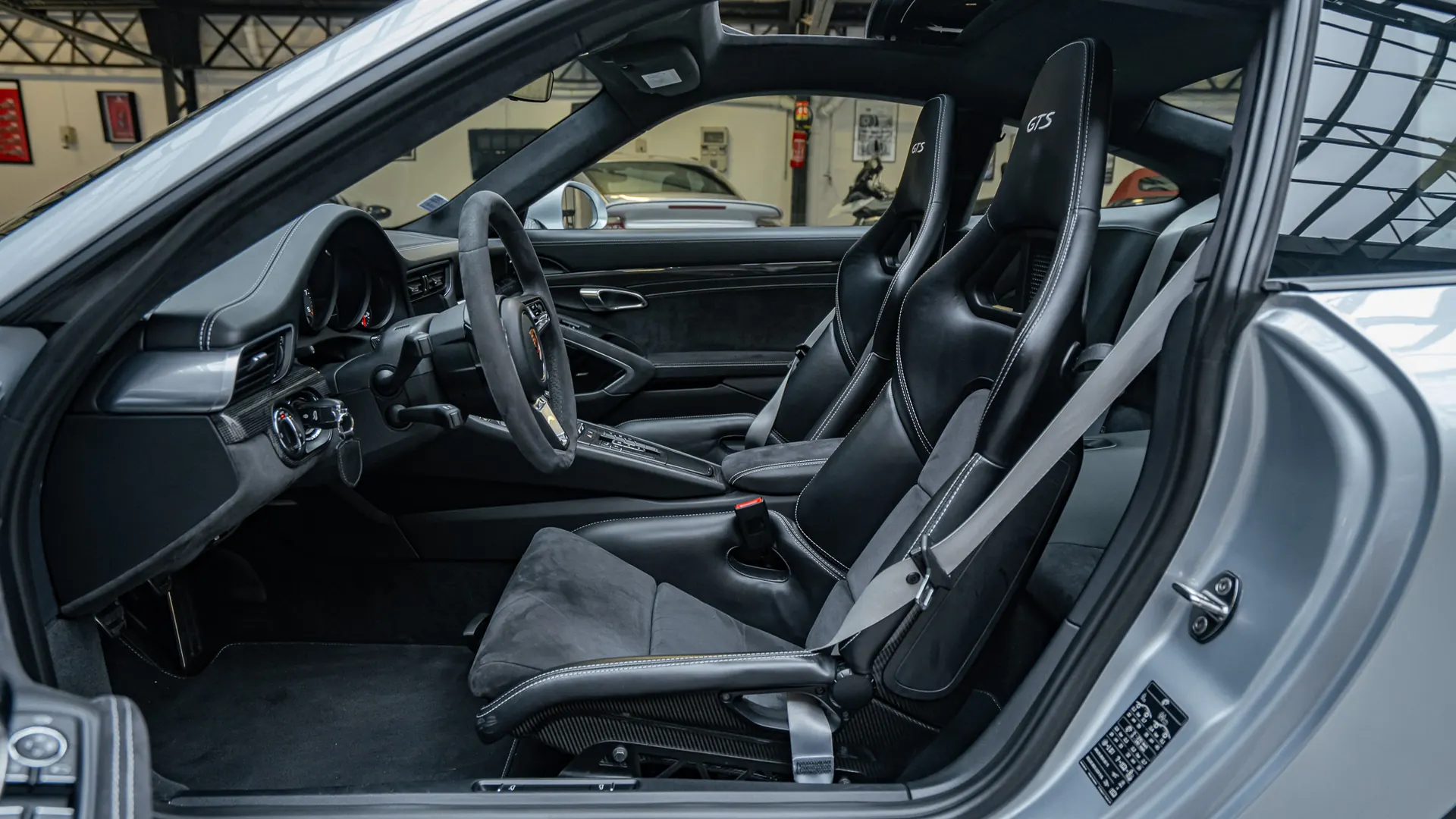 Porsche 991.2 — photo 9