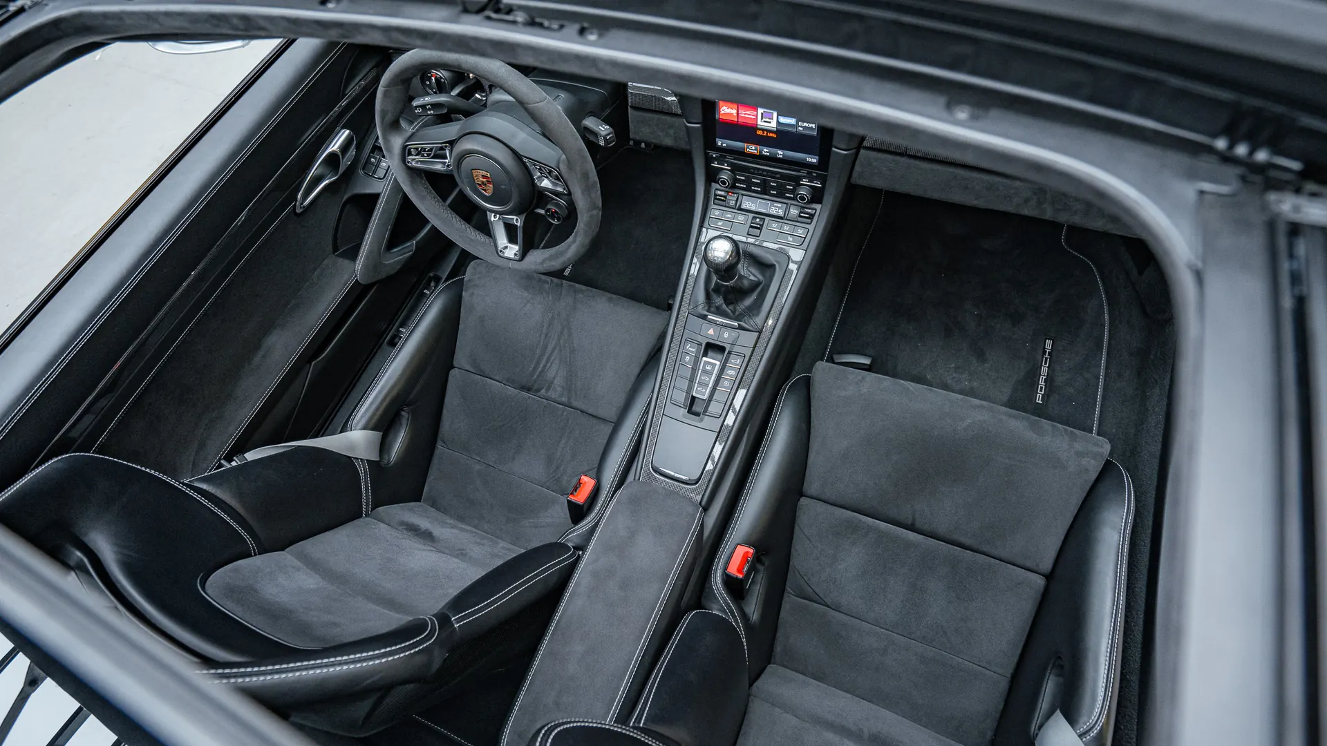 Porsche 991.2 — photo 22
