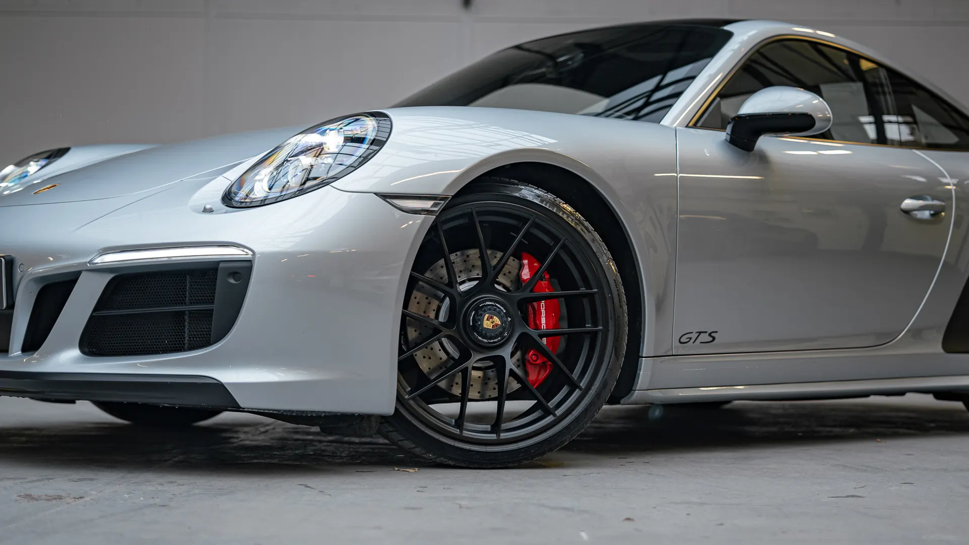 Porsche 991.2 — photo 34