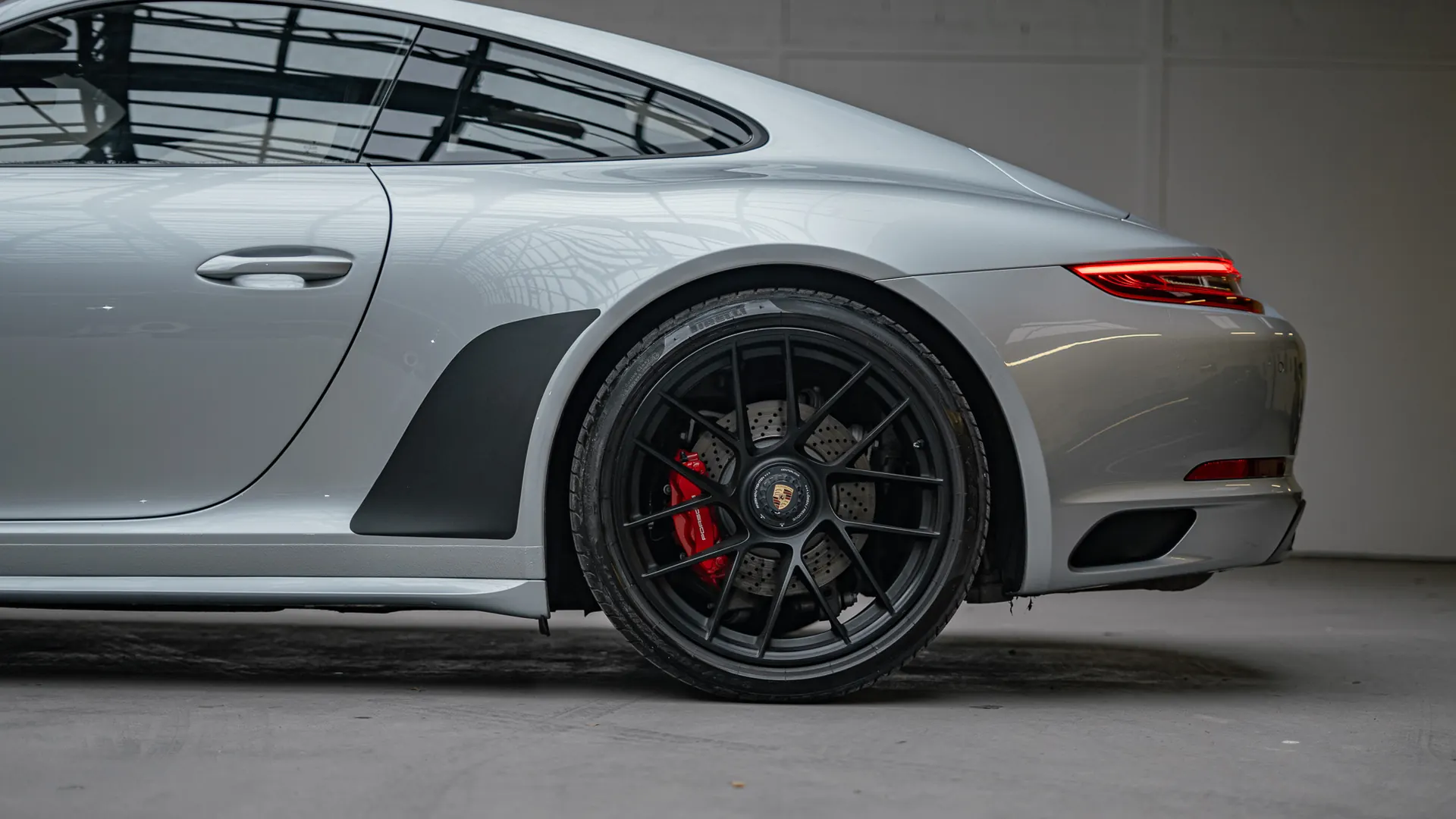 Porsche 991.2 — photo 7