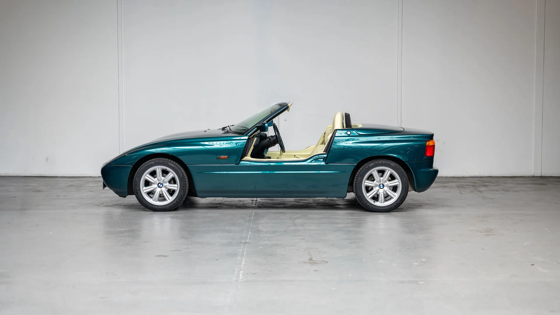 BMW Z1 — photo 12