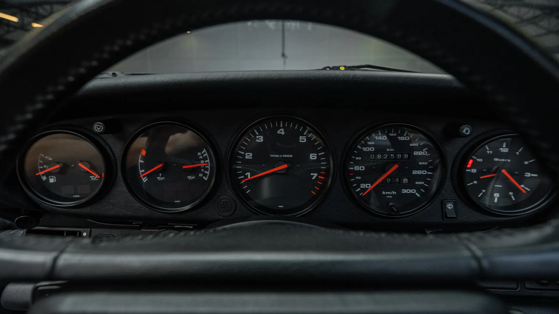 Porsche 911 — photo 12