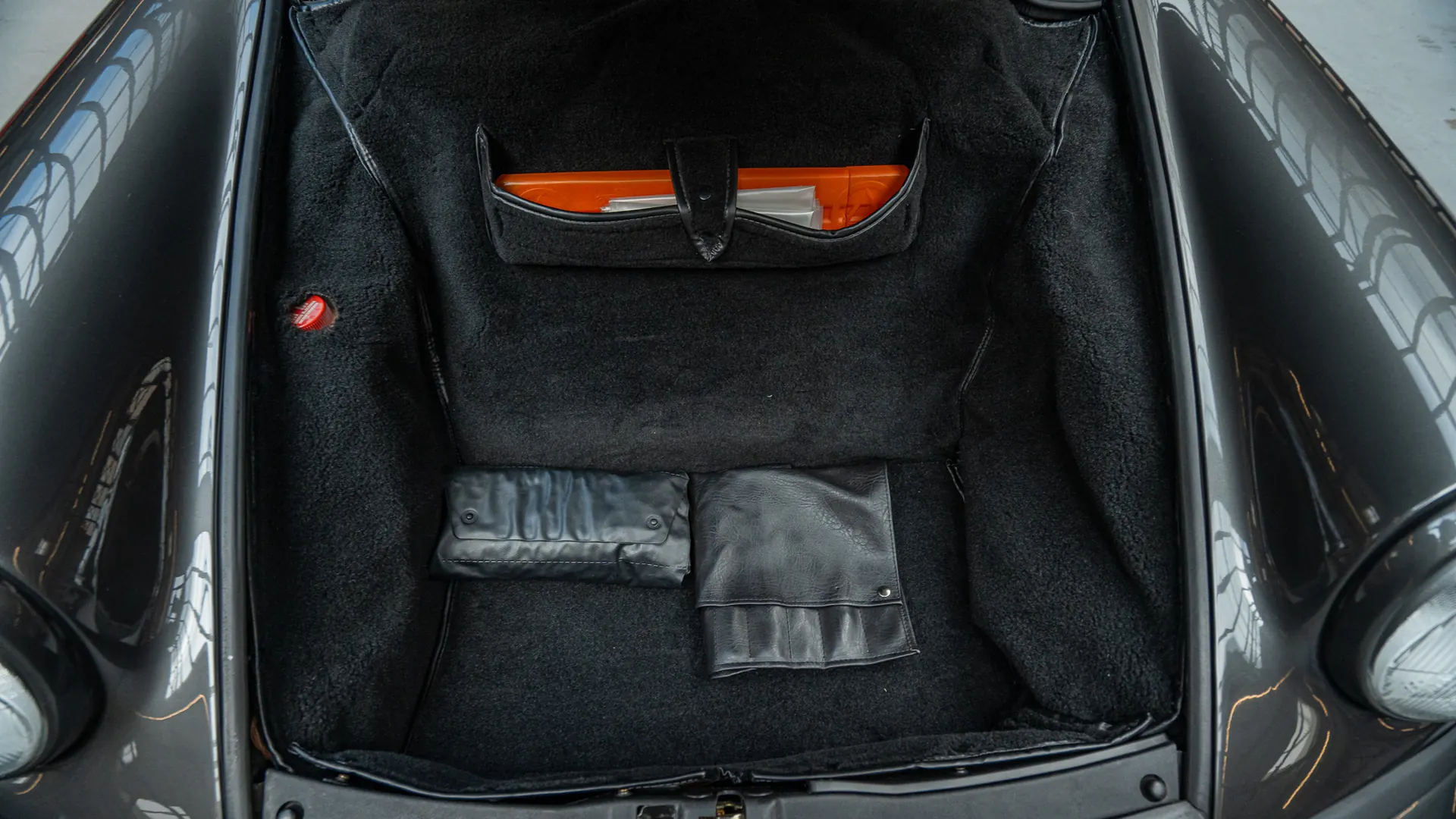 Porsche 911 — photo 19