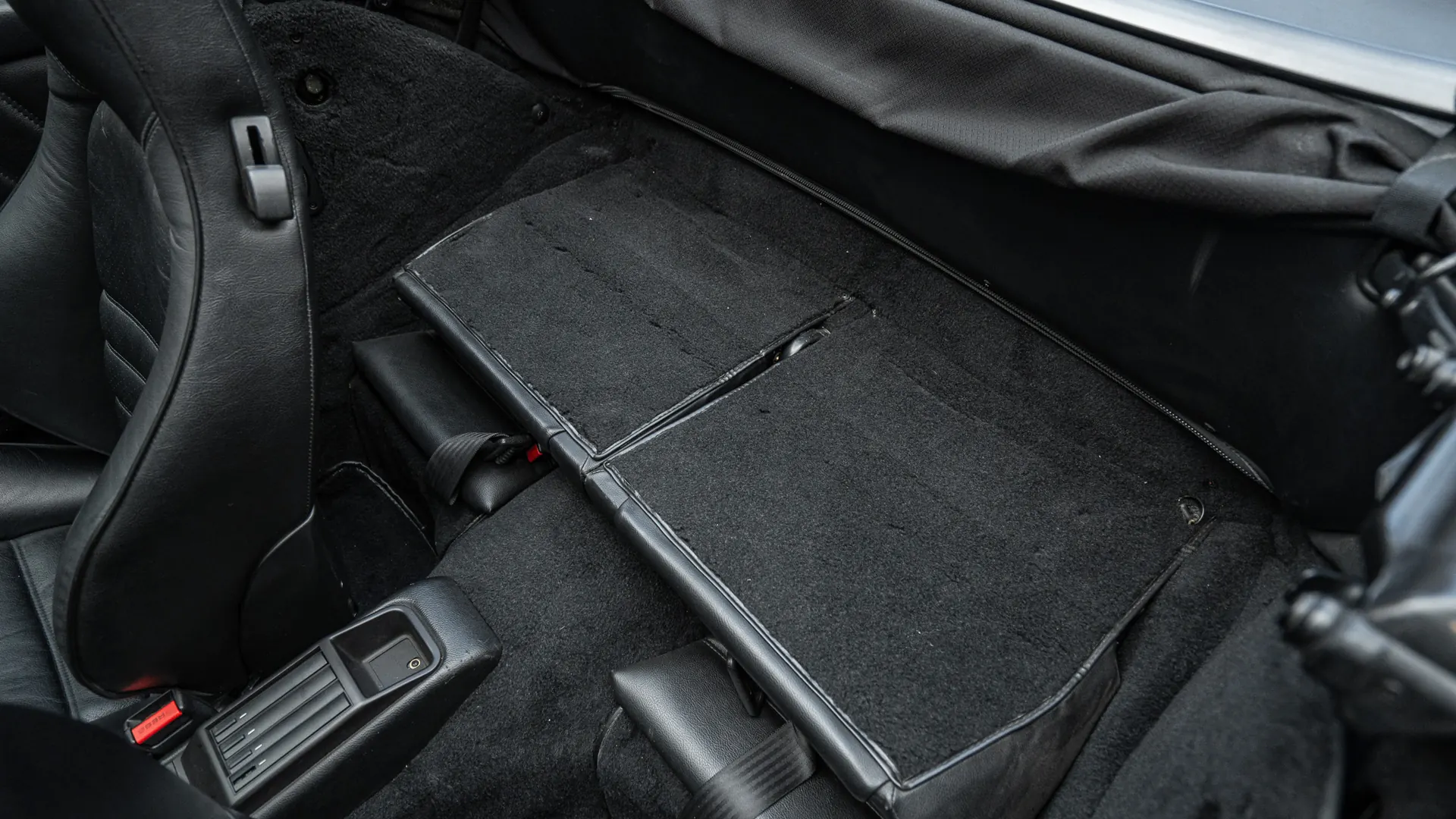 Porsche 911 — photo 20