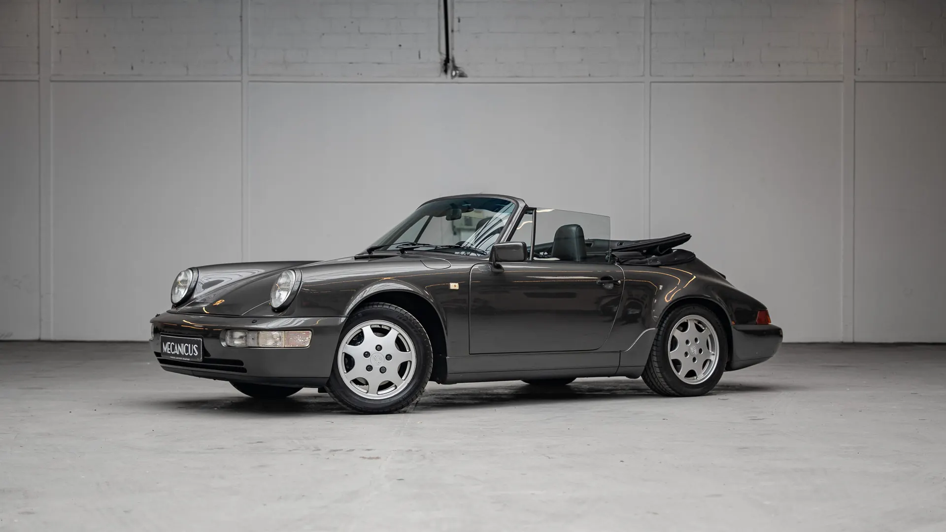 Porsche 911 — photo 30